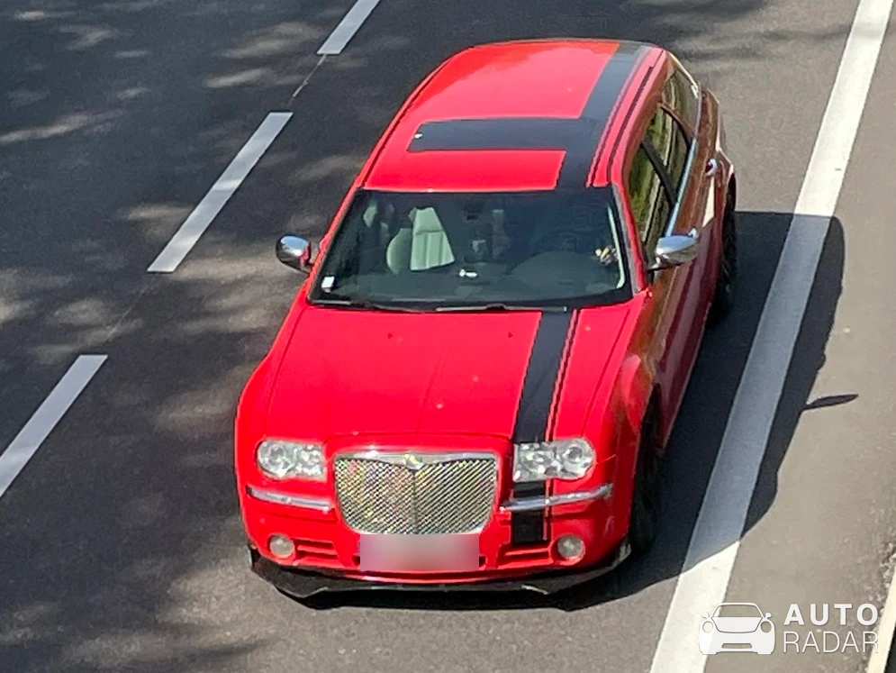 Chrysler 300C Touring spotted in Dommartin-lès-Toul
