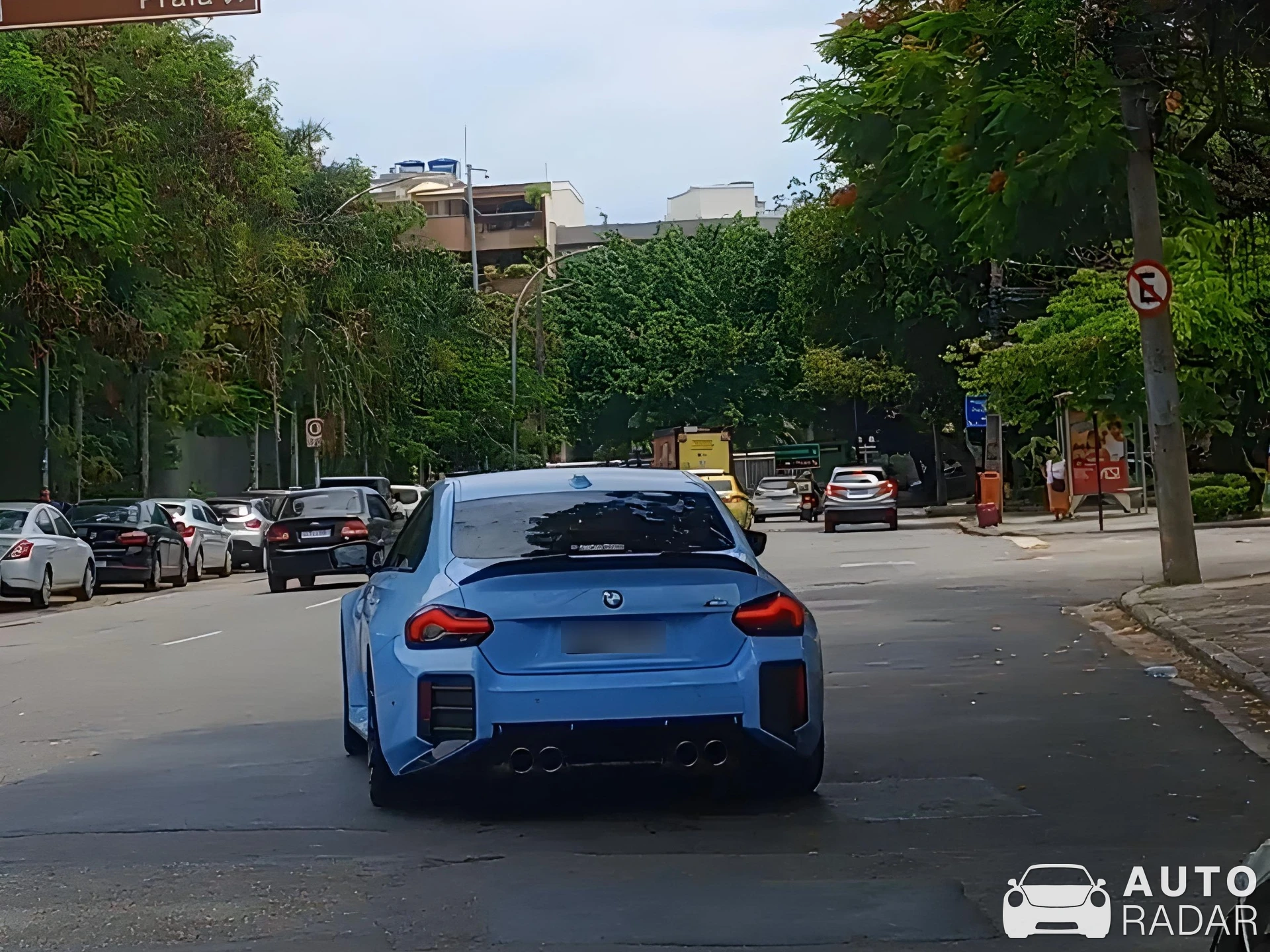 BMW M2 G87 Coupé spotted in Barra da Tijuca, Brasil