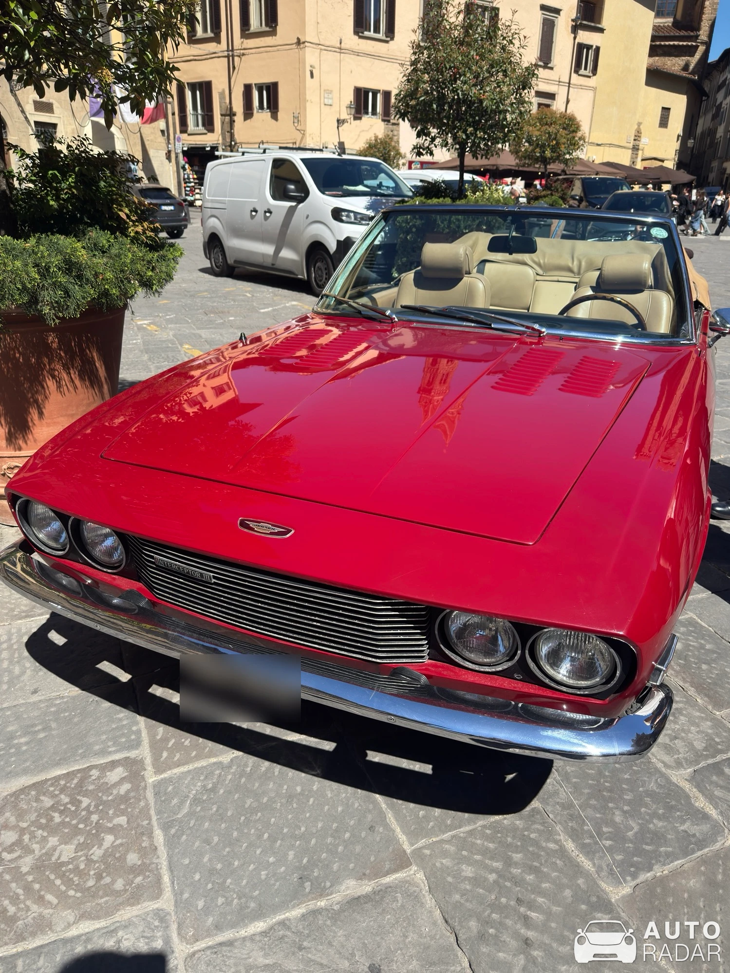 Jensen Interceptor Convertible spotted in Firenze