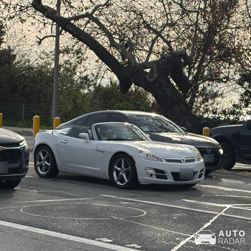 Saturn Sky spotted in Malibu, United States