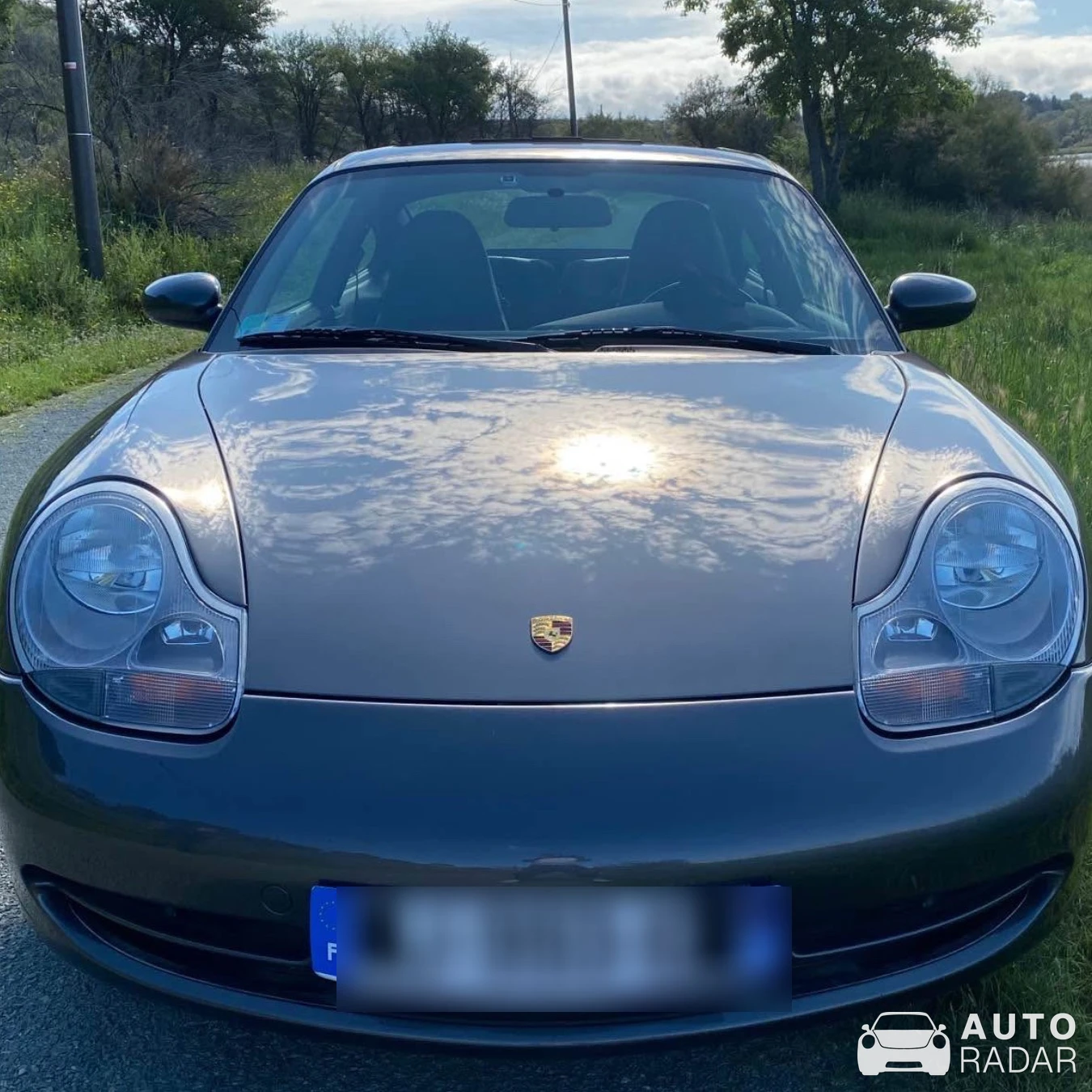Porsche 996 Carrera 4 spotted in Servian, France
