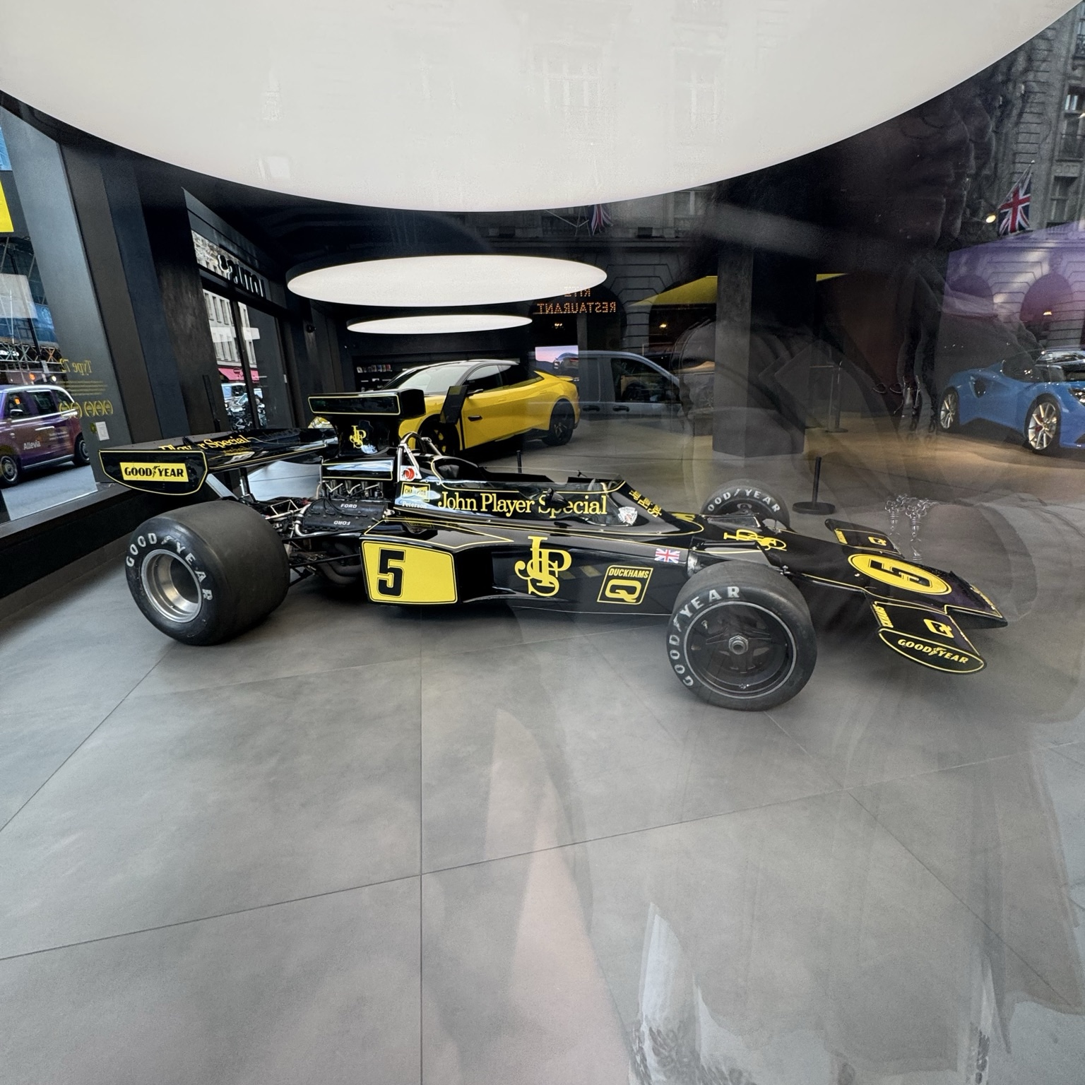 Lotus 72D