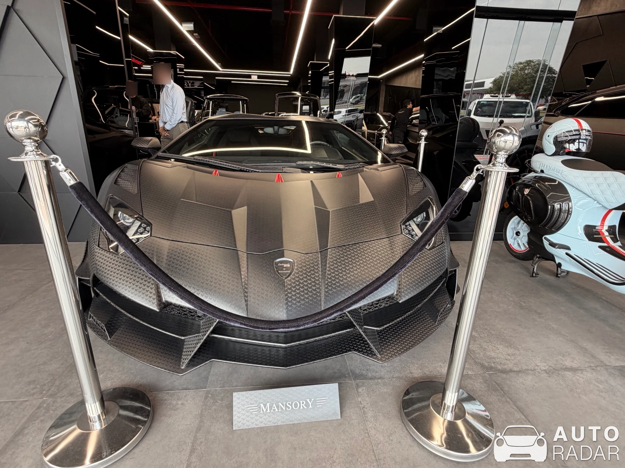 Lamborghini Aventador S LP740-4 Mansory spotted in دبي