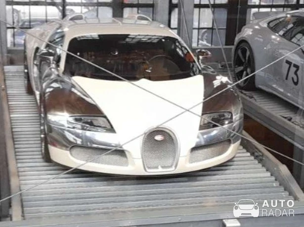 Bugatti Veyron 16.4 Grand Sport L'Or Blanc spotted in Düsseldorf