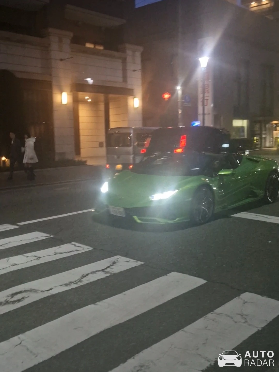 Lamborghini Huracán LP640-4 EVO Spyder spotted in Kobe, Japan