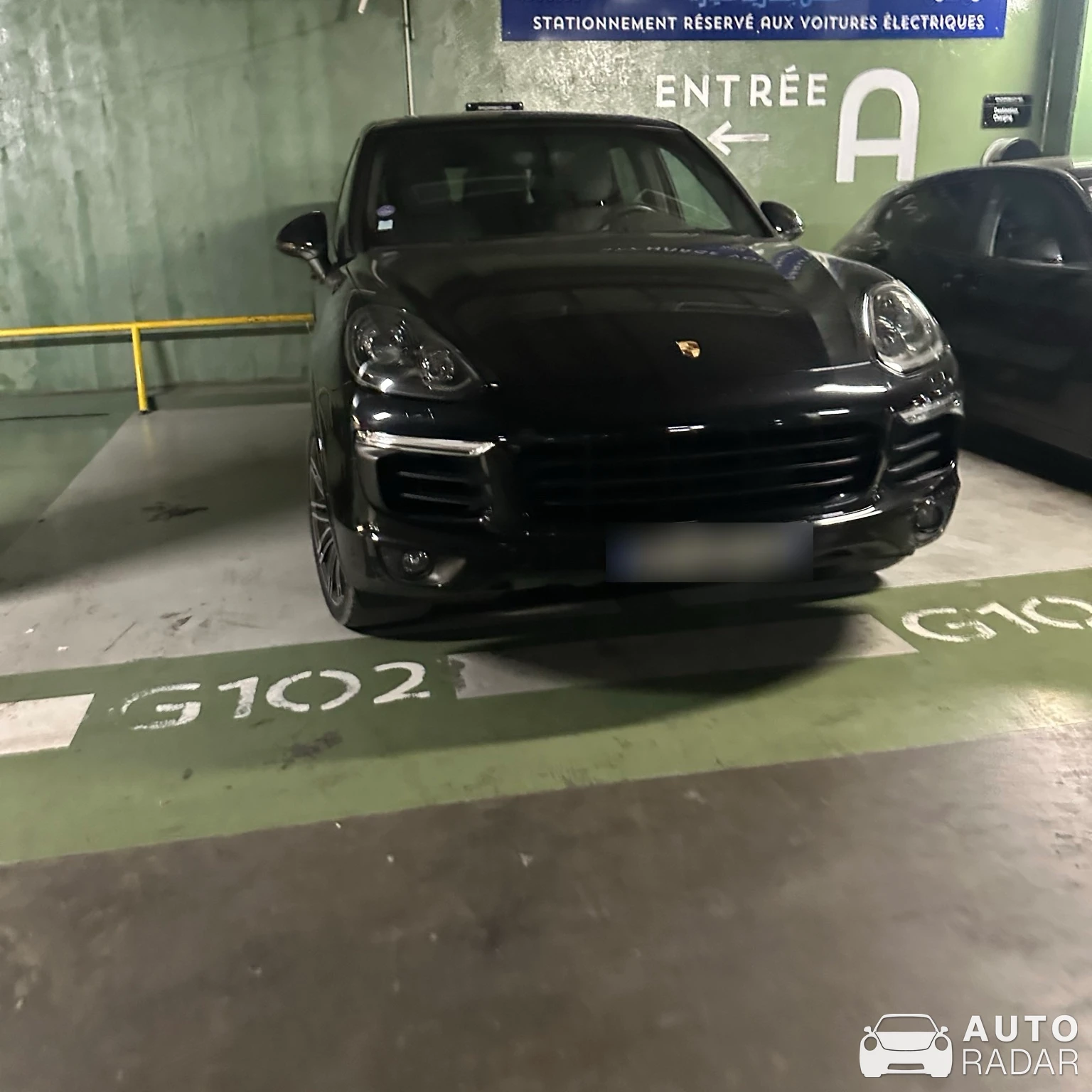 Porsche Cayenne spotted in Sousse