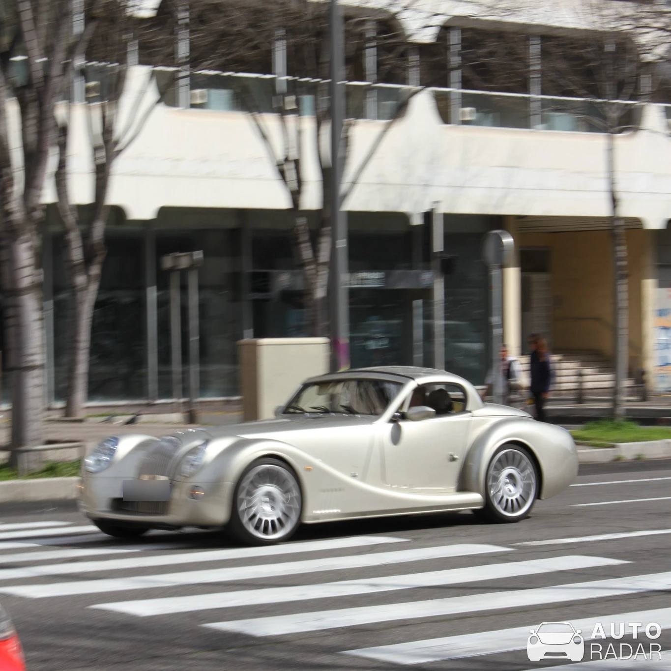 Morgan Aero 8 Series 4 spotted in Marsella, Francia