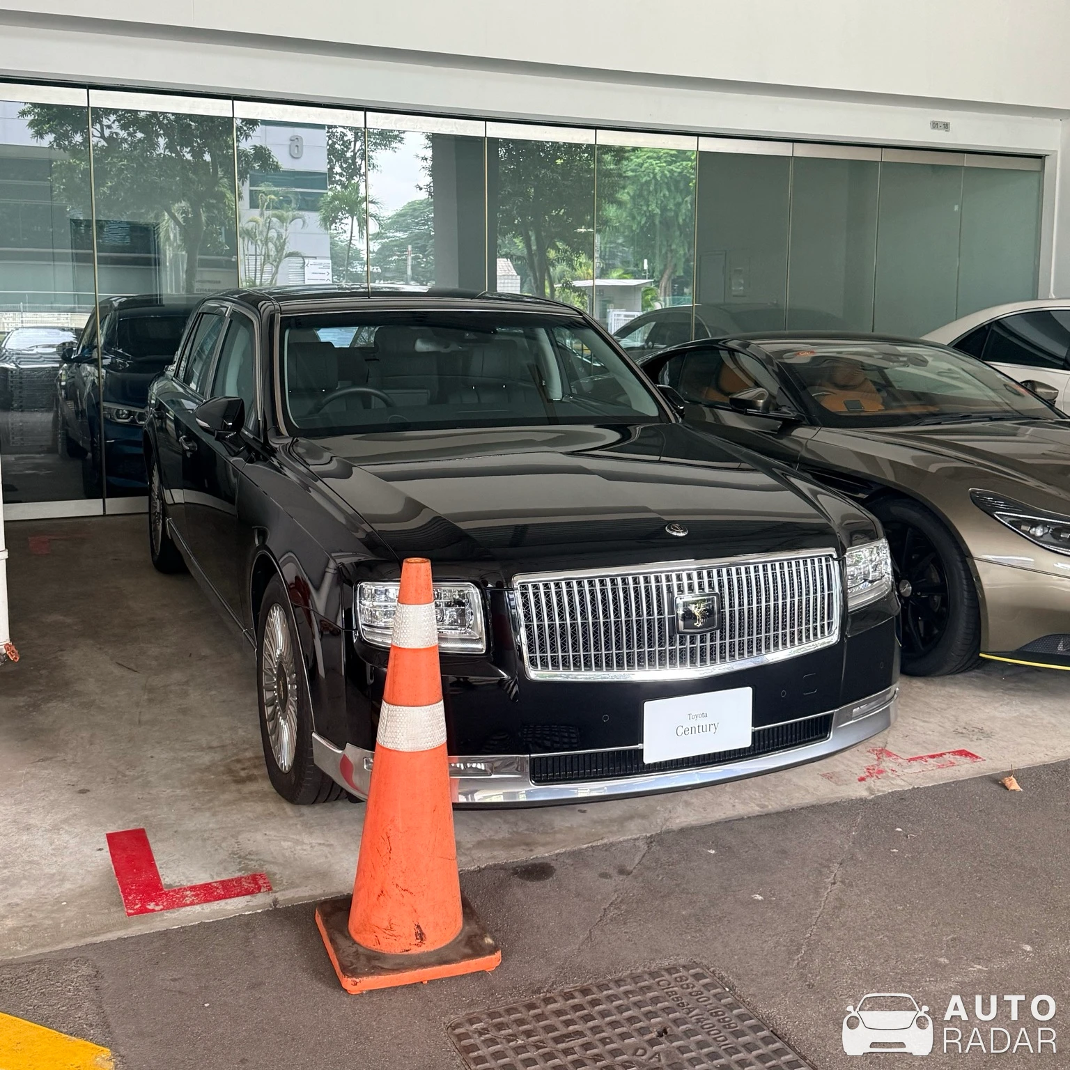 Toyota Century G60 spotted in Singapore