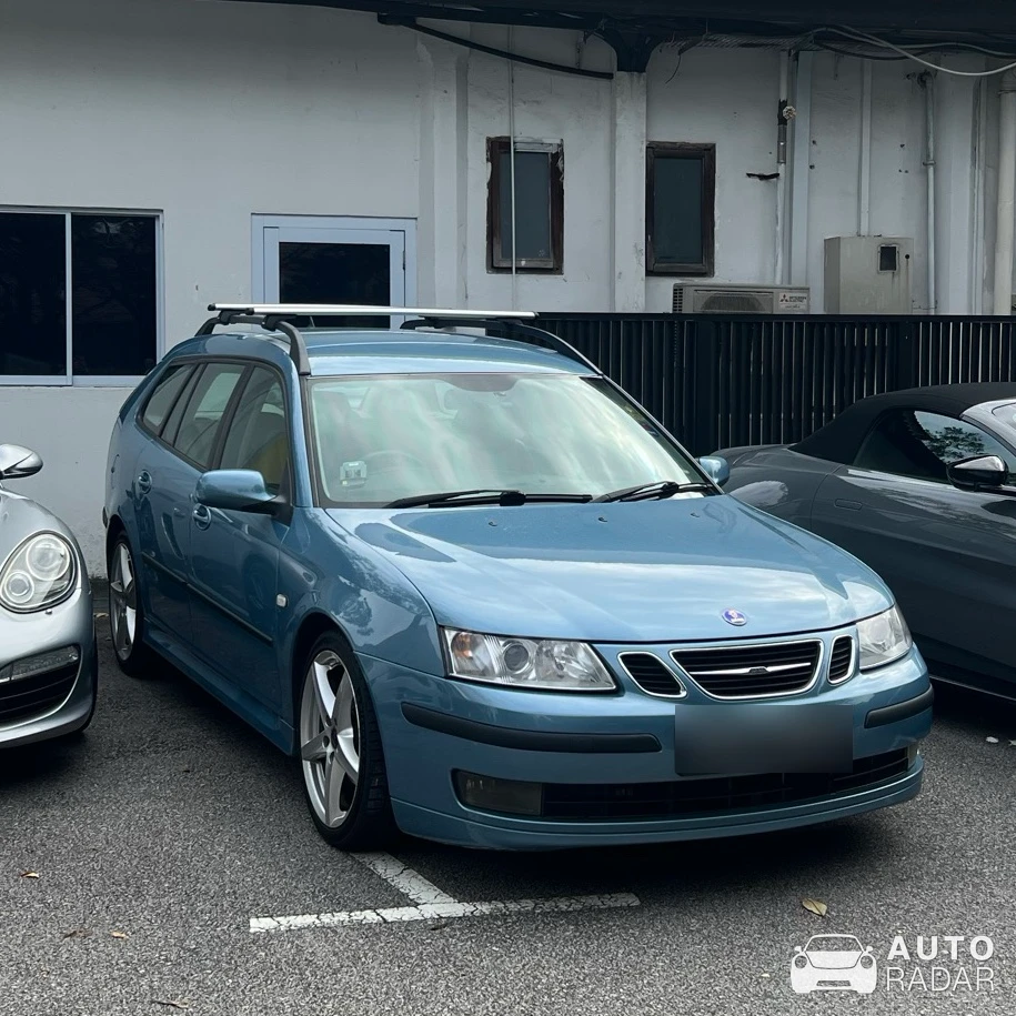 Saab 9-3 SportCombi spotted in Singapore