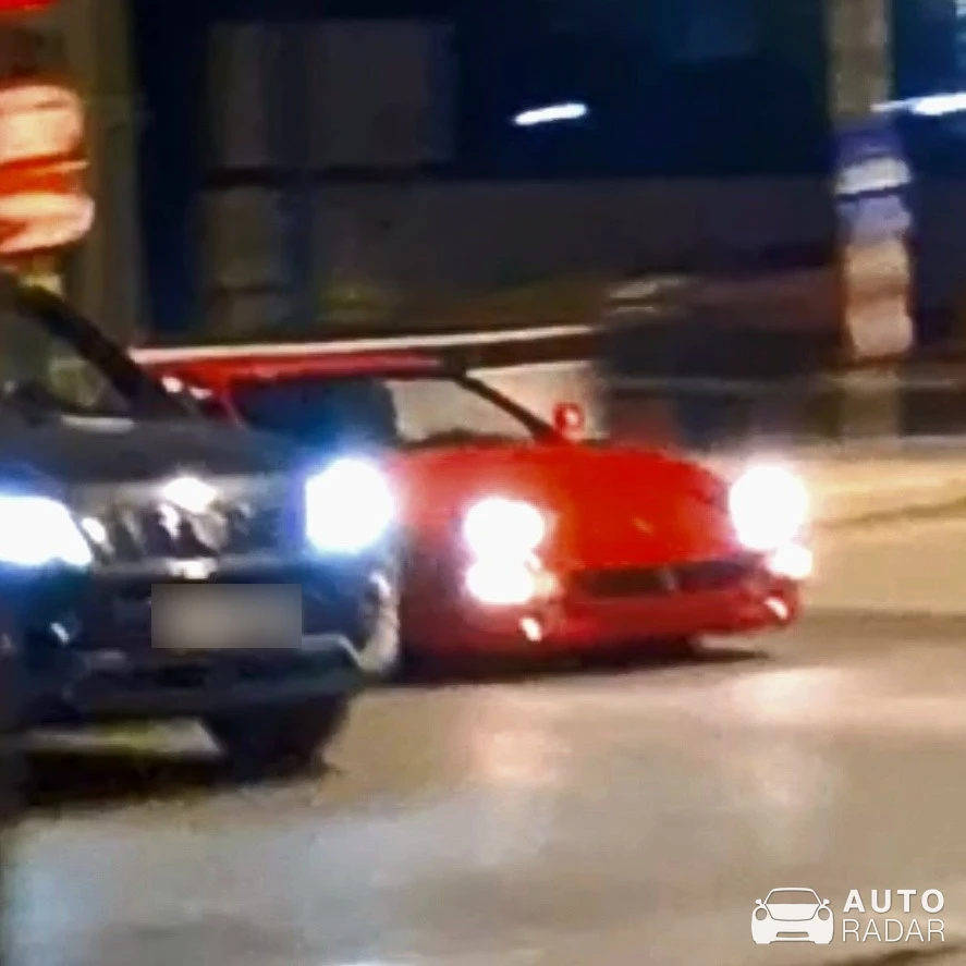 Ferrari F355 Berlinetta spotted in Glyfada, Greece