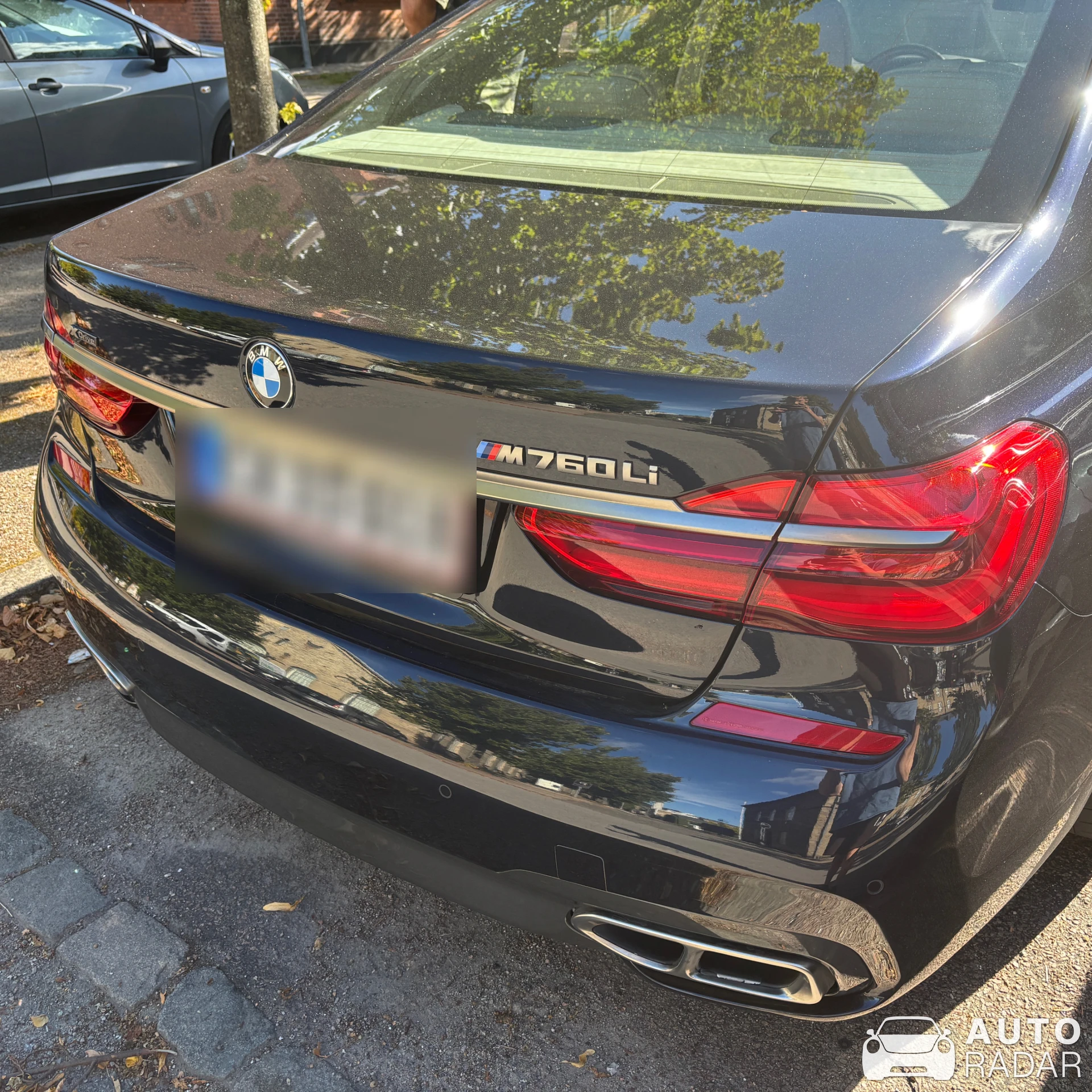BMW M760e xDrive spotted in København, Danmark