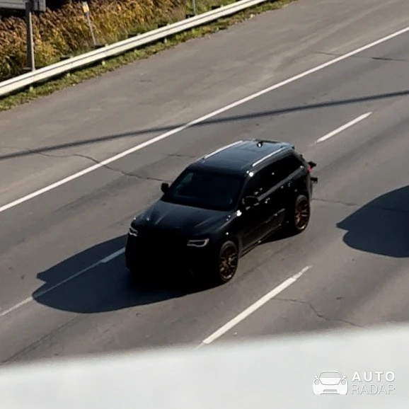 Jeep Grand Cherokee SRT Trackhawk spotted in Terrebonne, Canada