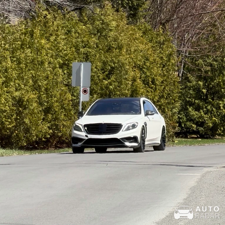 Mercedes-AMG Brabus S 63 Coupé C217 2018 spotted in Mascouche