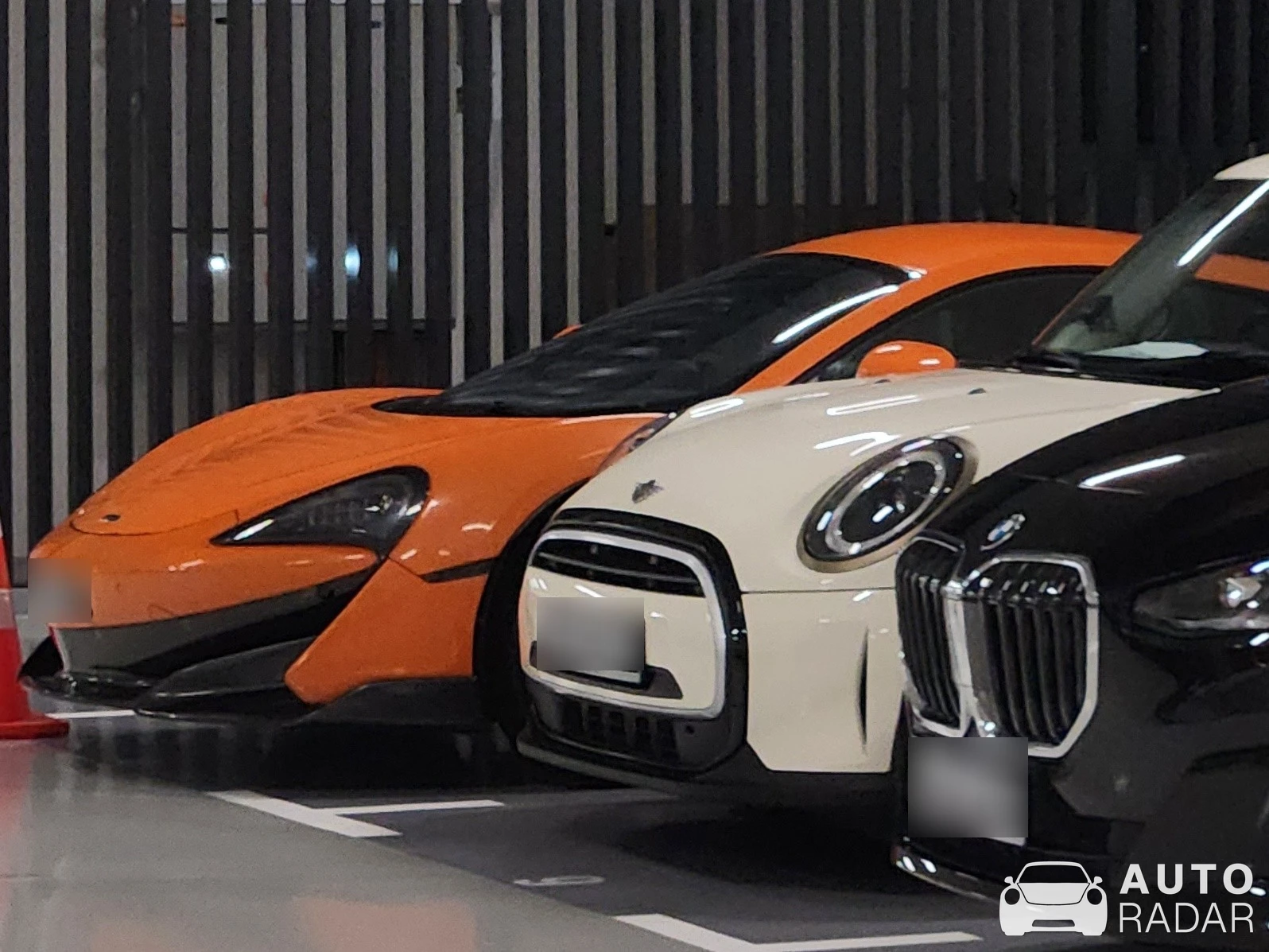 McLaren 570S spotted in Singapore, Singapore