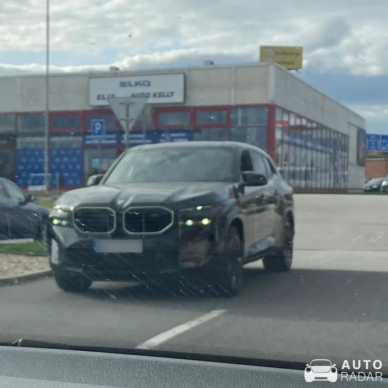 BMW XM G09 spotted in Zvolen, Slovensko