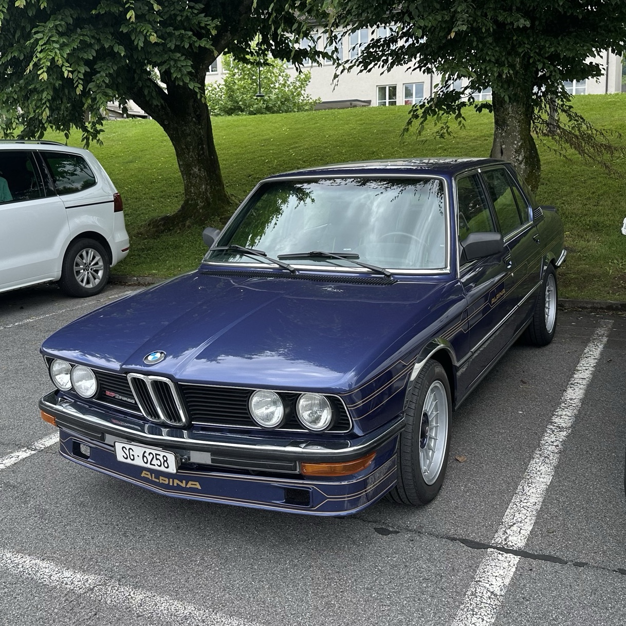 Alpina B7 Turbo E28