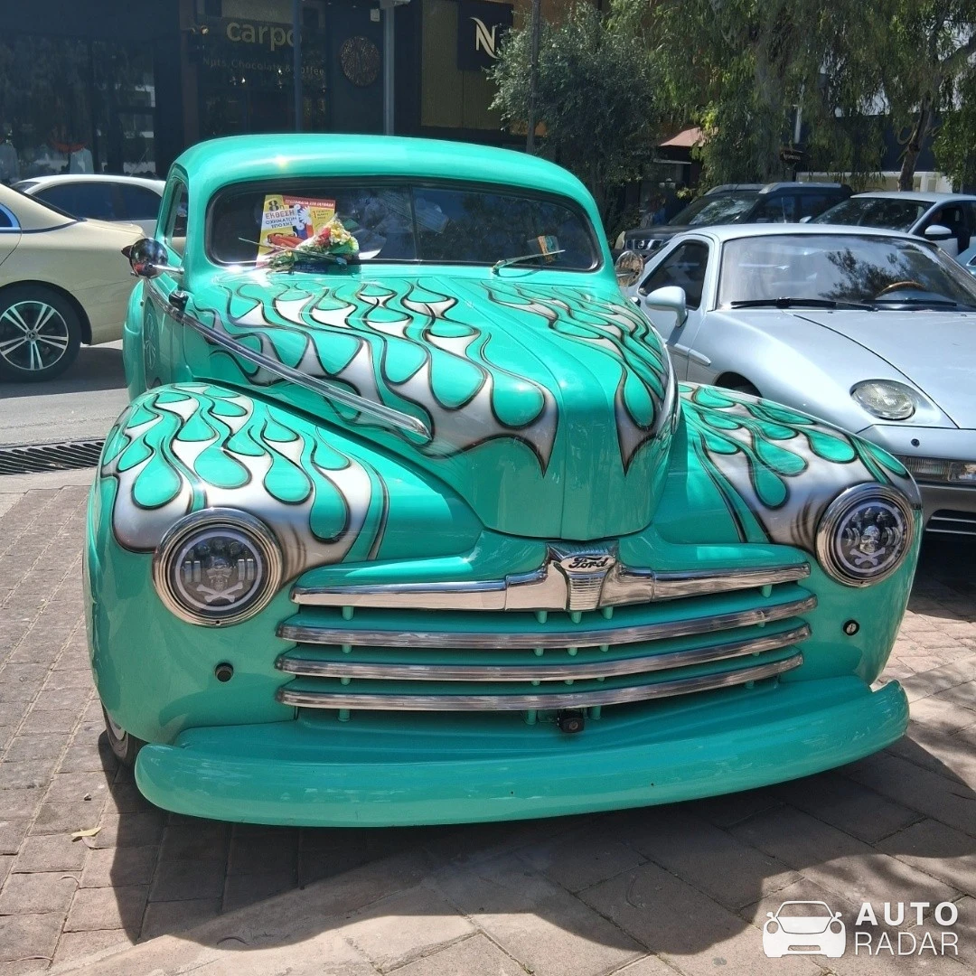 Ford Super Deluxe Coupe Ute spotted in Glyfada