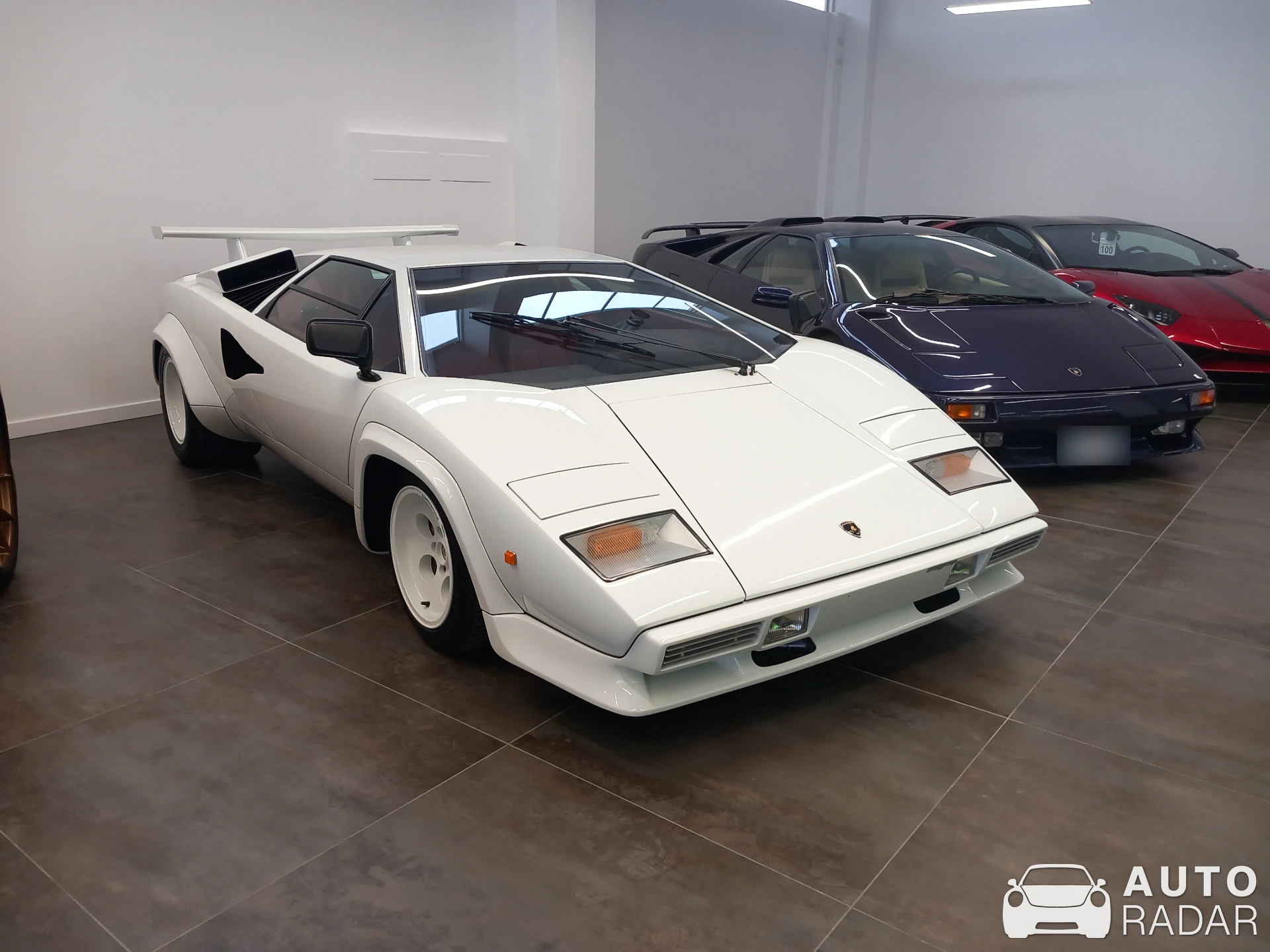Lamborghini Countach LP400 S spotted in Roma
