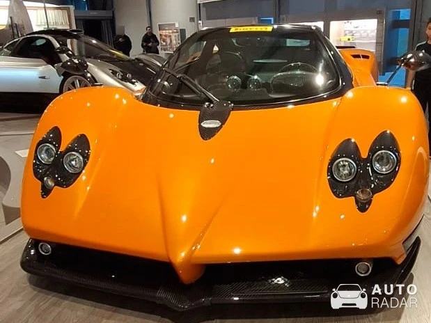 Pagani Zonda C12-F spotted in Bologna