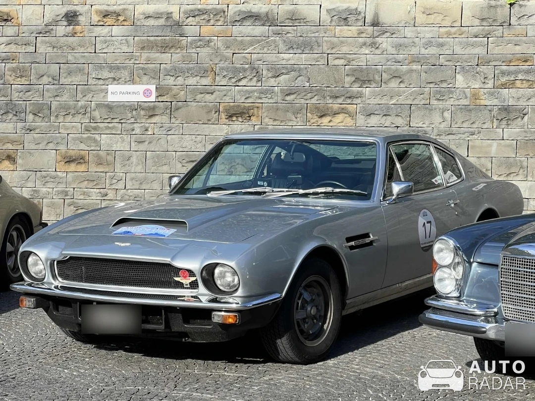 Aston Martin V8 Vantage 1977-1989 spotted in Piran