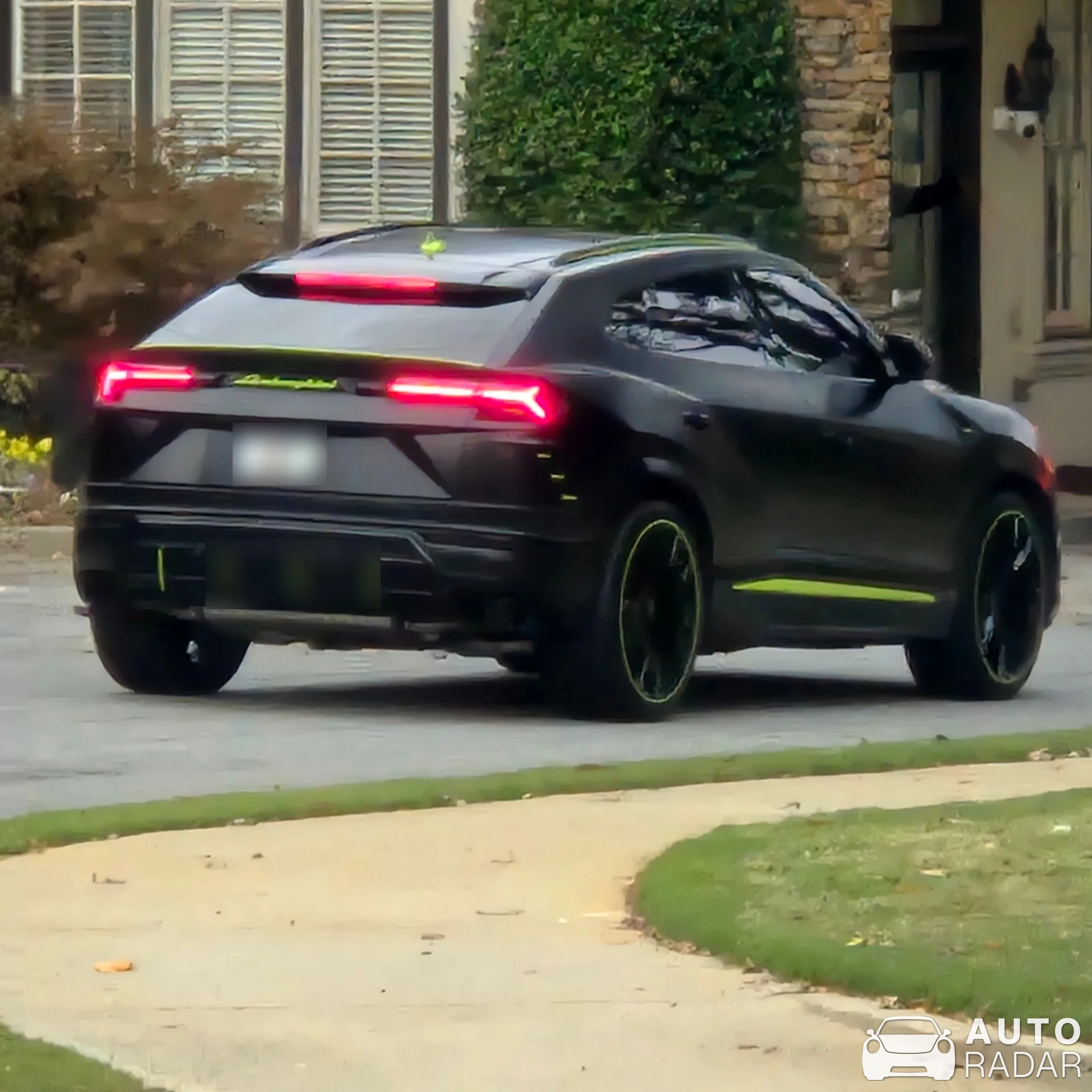 Lamborghini Urus spotted in Duluth, United States