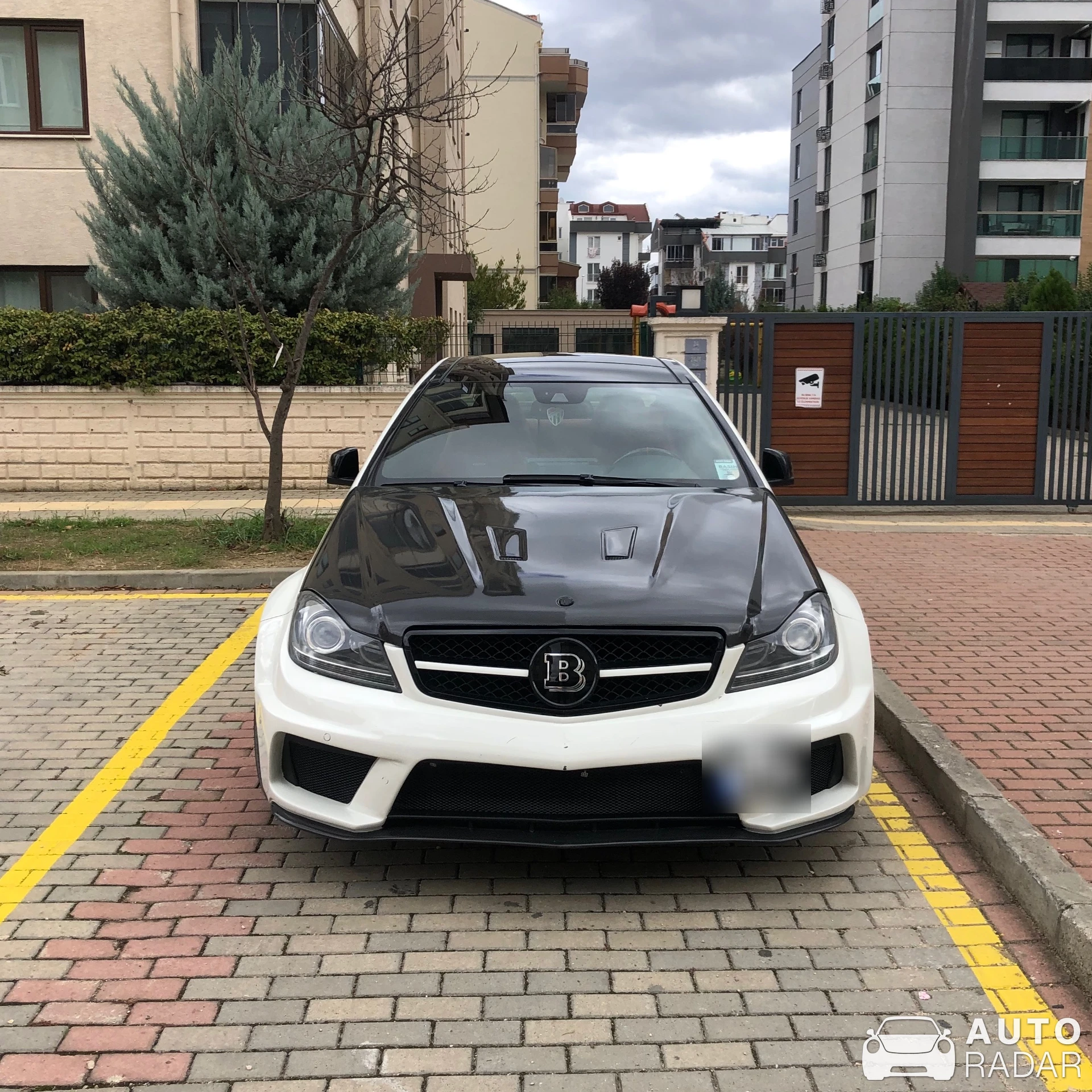 Mercedes-Benz Brabus C 63 Coupe W204 spotted in Nilüfer, Türkiye