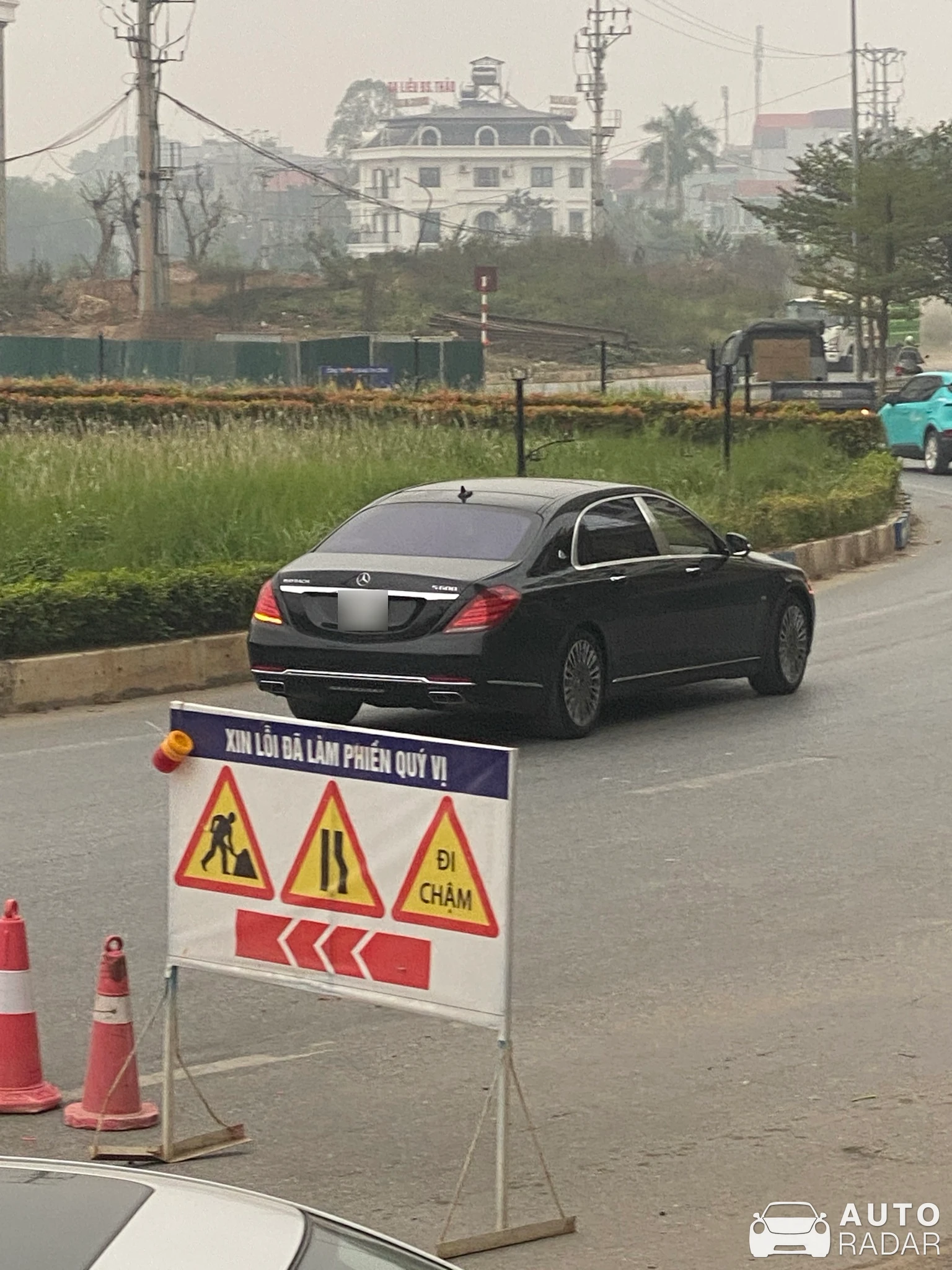 Mercedes-Maybach S 600 spotted in Thành phố Vĩnh Yên, Việt Nam