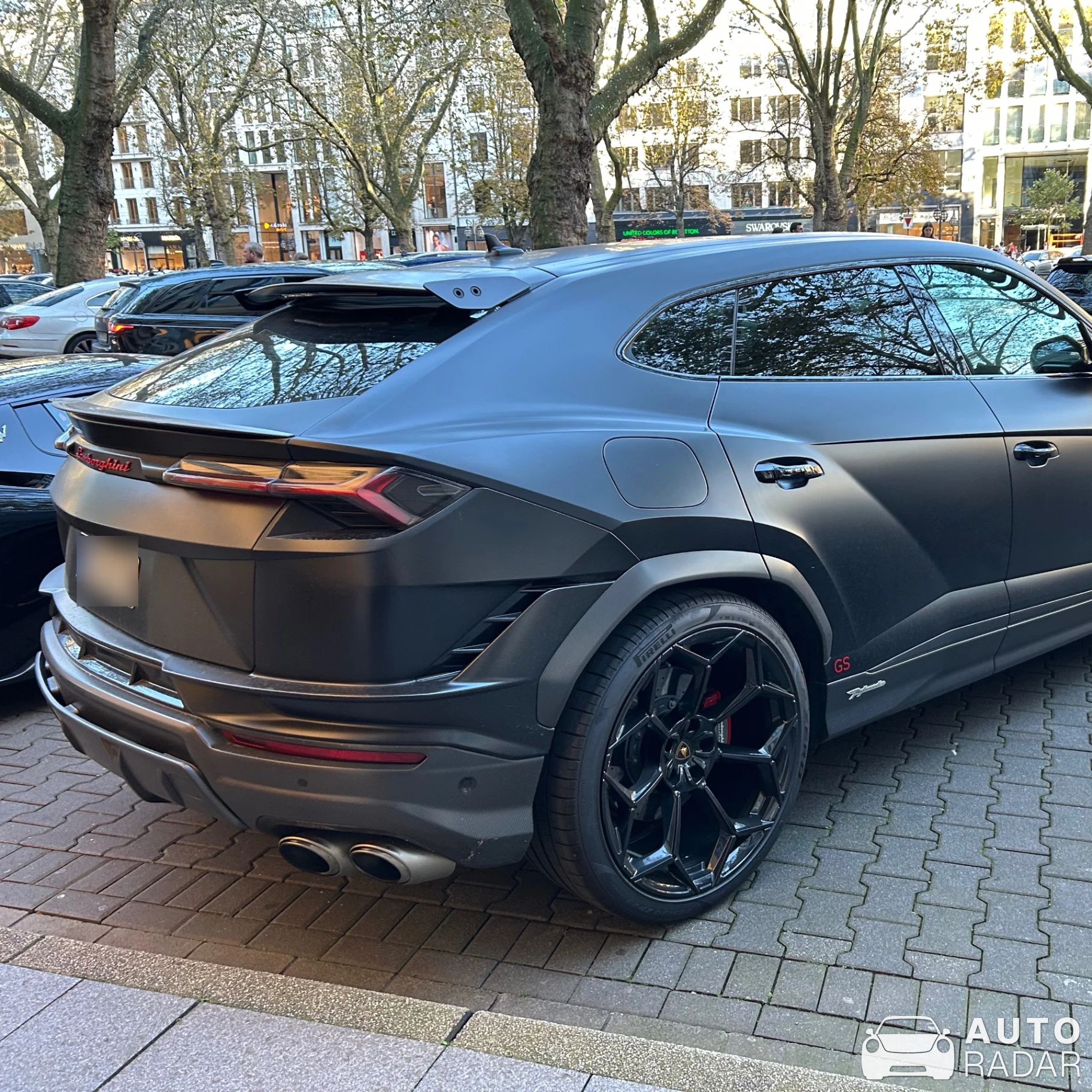 Lamborghini Urus S spotted in Düsseldorf, Deutschland