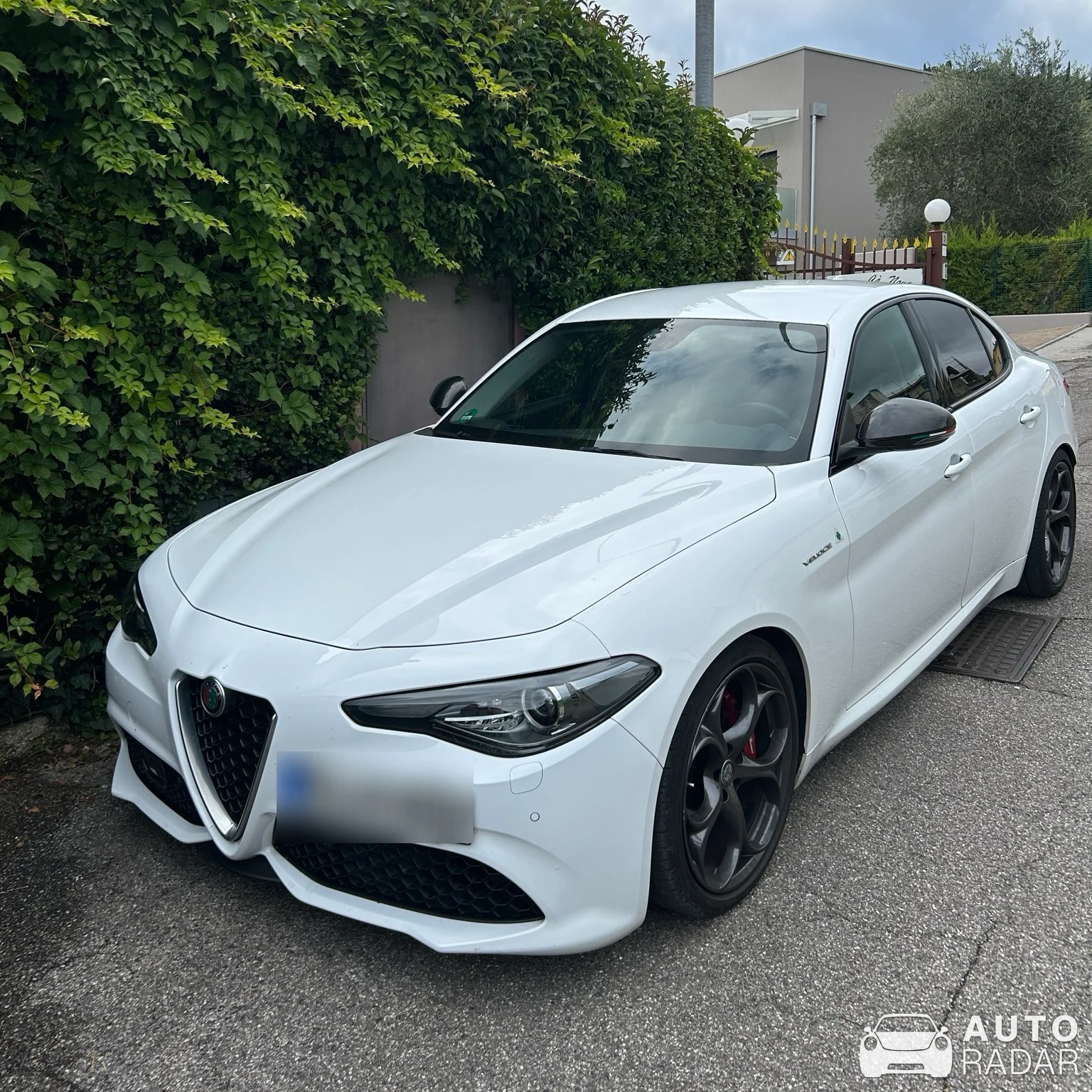 Alfa Romeo Giulia Veloce spotted in Garda