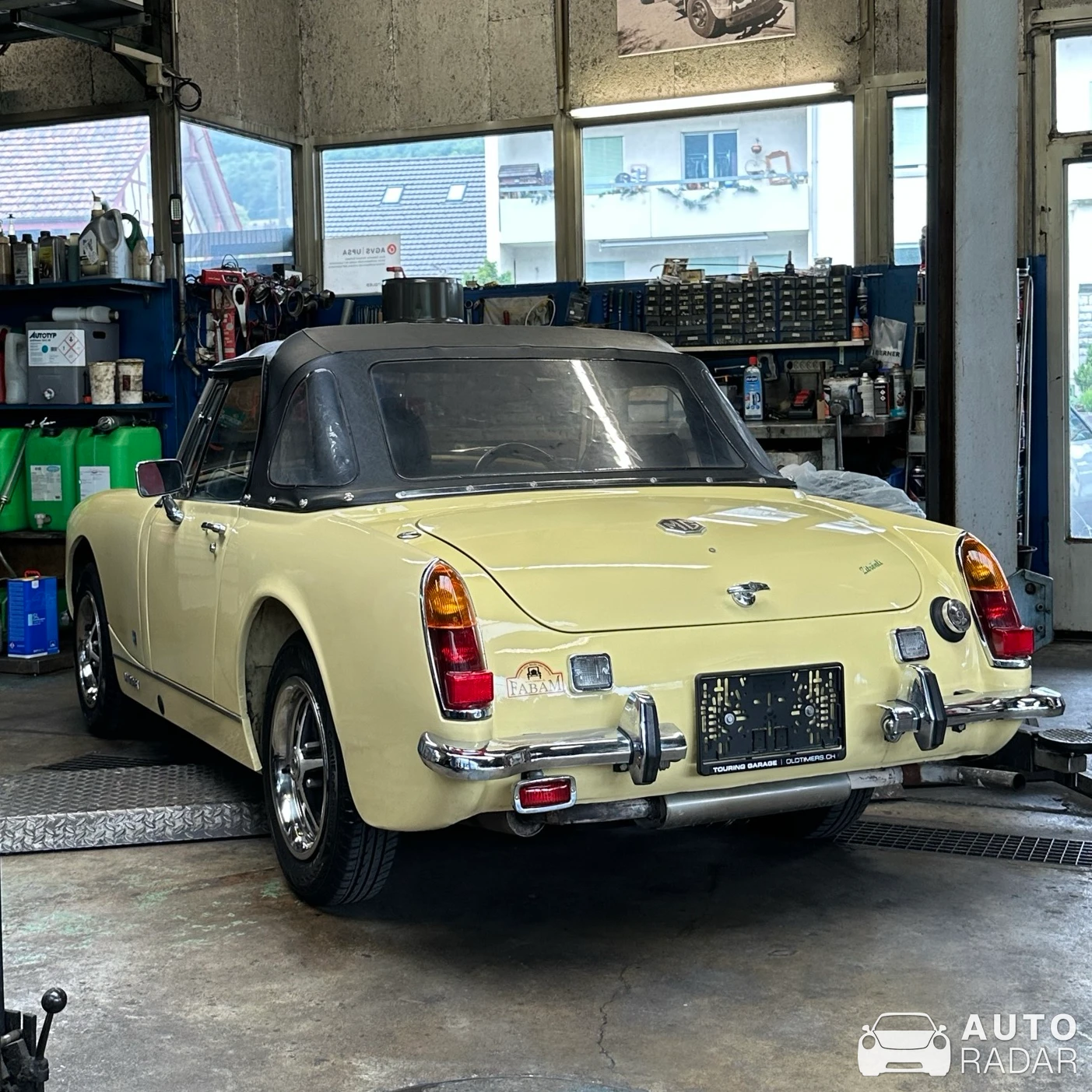 MG Midget spotted in Oberweningen