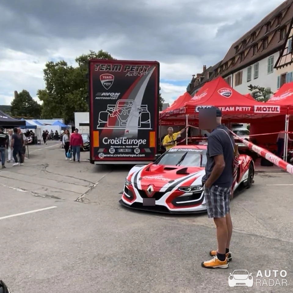 Renault R.S. 01 spotted in Logroño