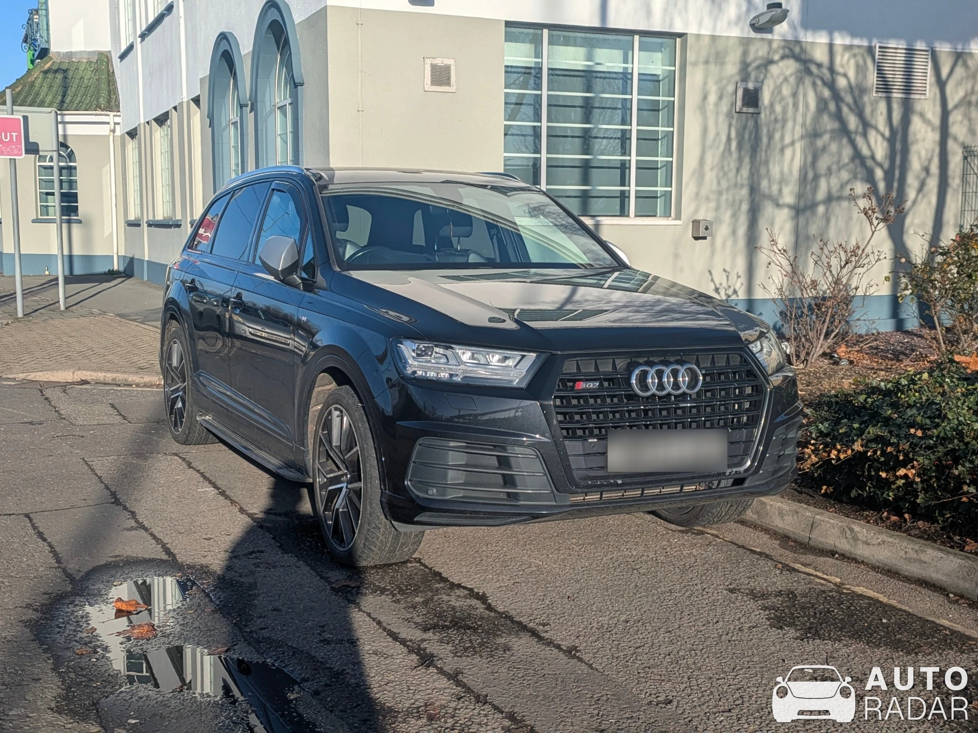 Audi SQ7 4M spotted in London, United Kingdom