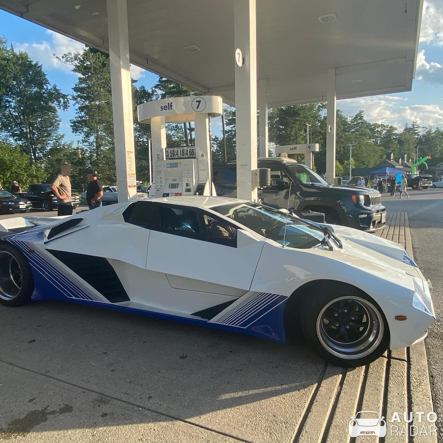 Lamborghini Countach Replica spotted in Candia