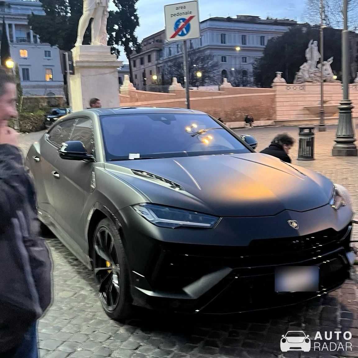 Lamborghini Urus S spotted in Roma, Italia