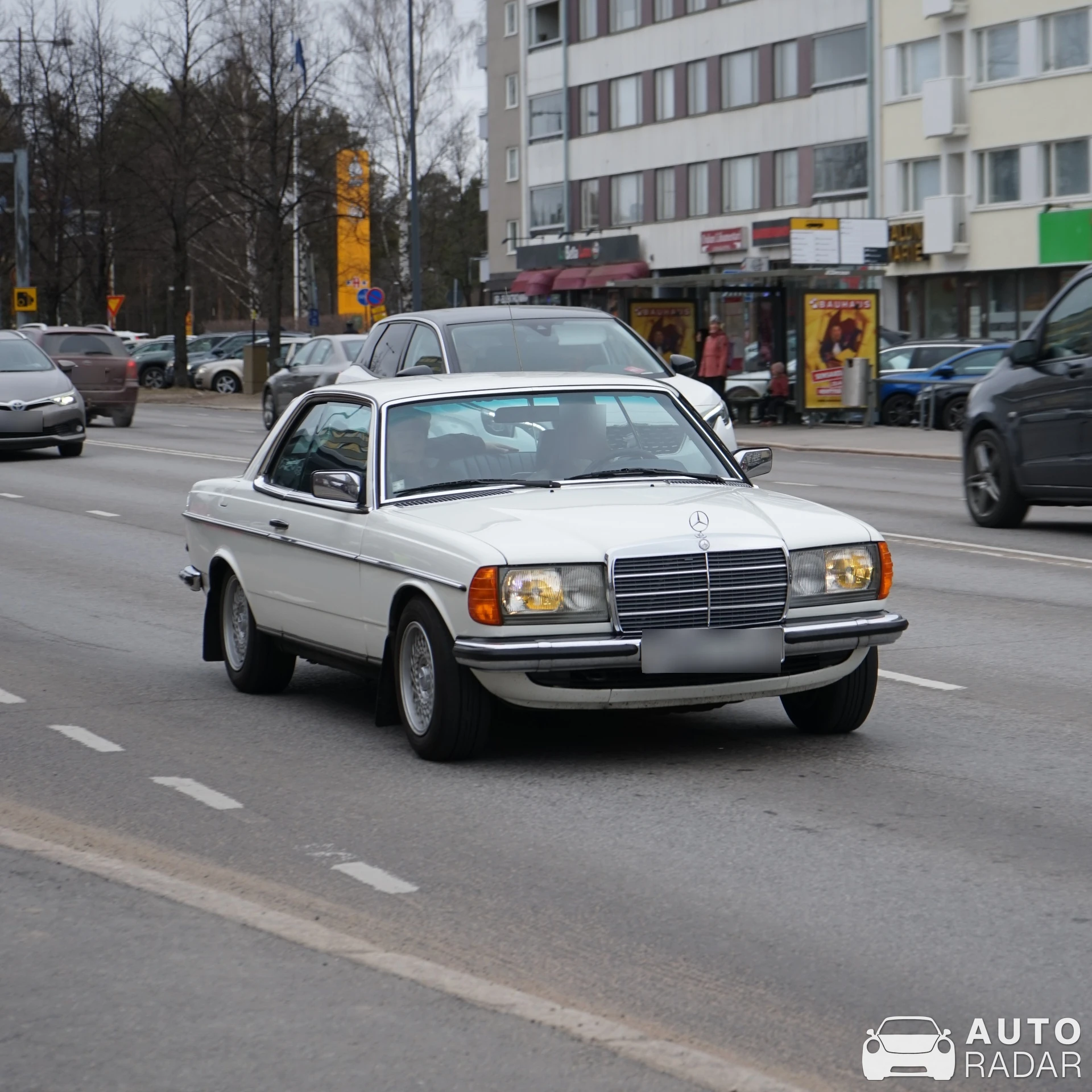 Mercedes-Benz 300E W123 spotted in Oulu, Finland