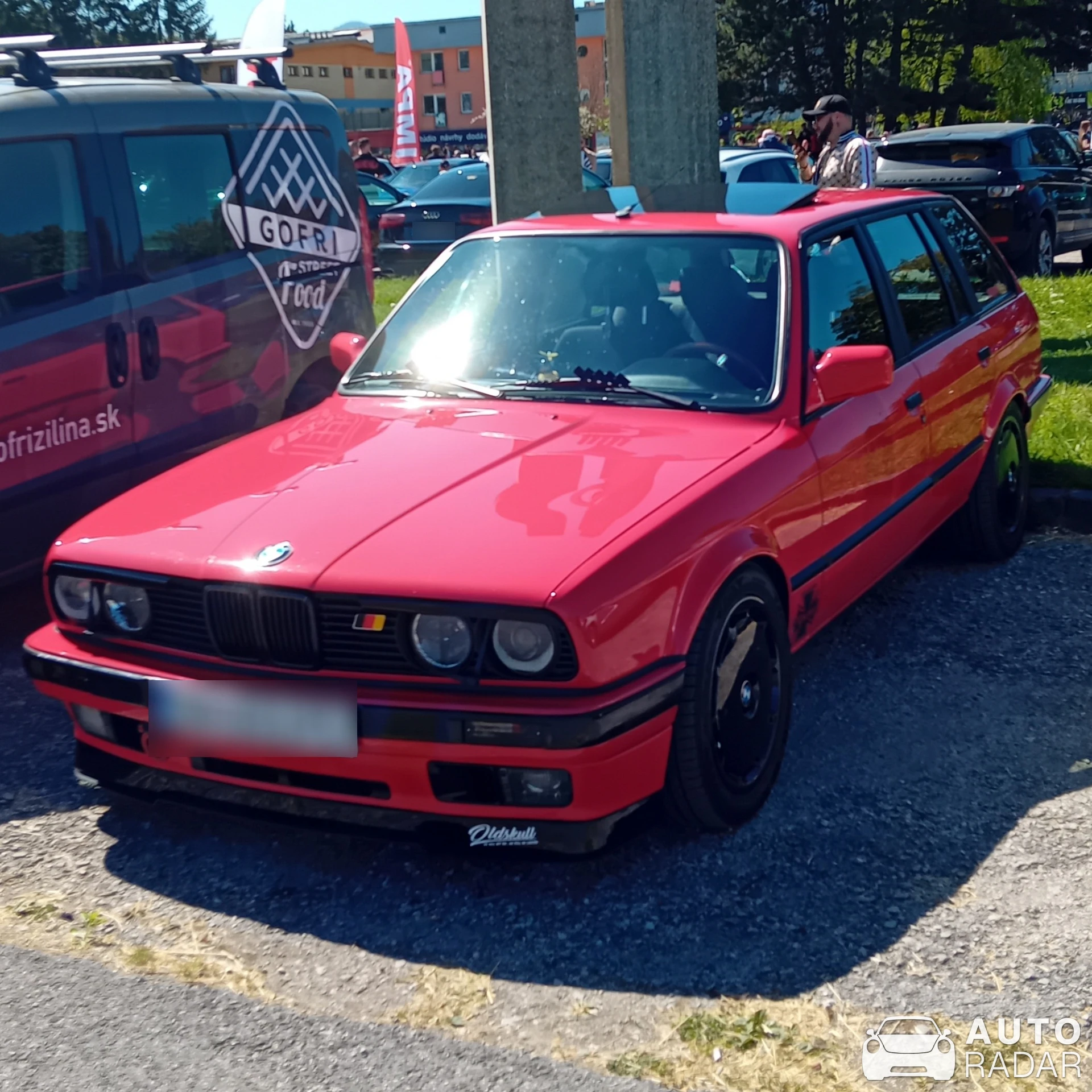BMW 3 series E30 Touring spotted in Žilina