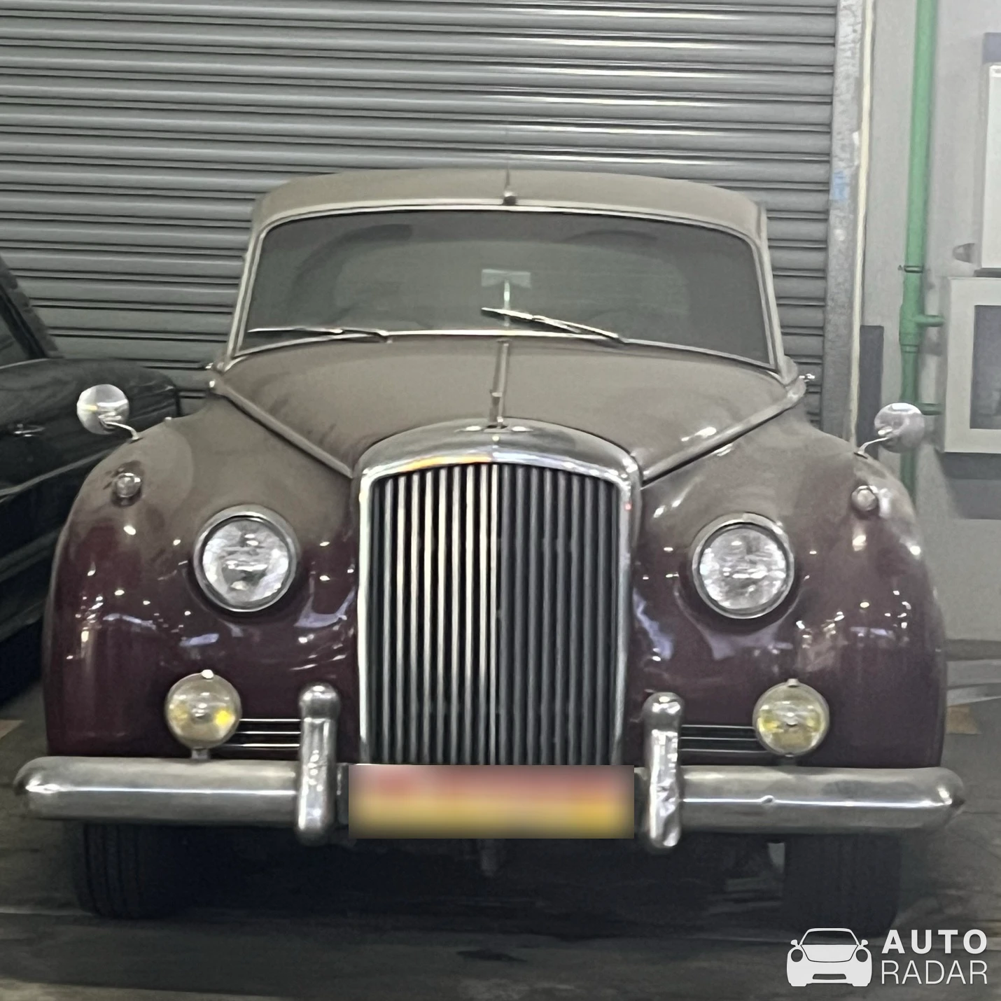 Bentley Continental S2 spotted in Singapore