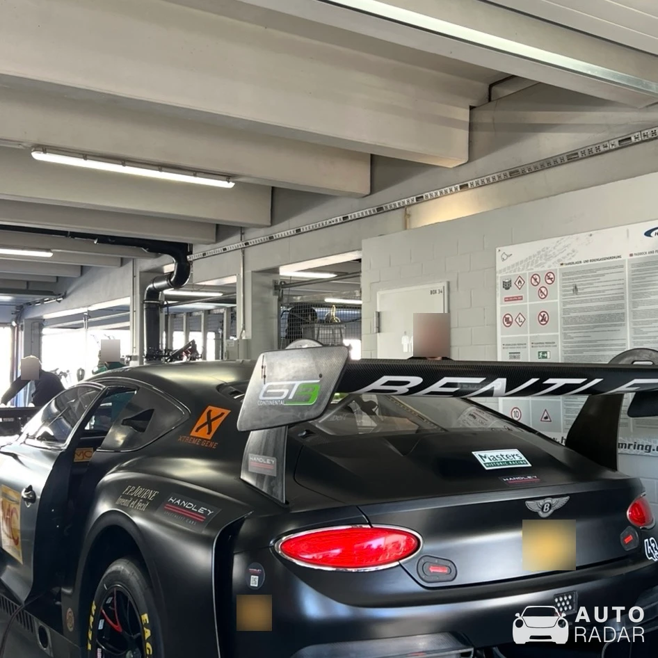 Bentley Continental GT3 spotted in Hanau