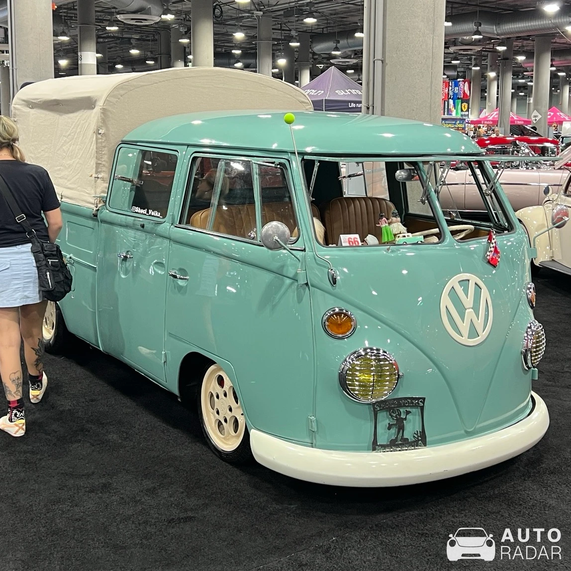 Volkswagen T2 Crew Cab Pickup spotted in Los Angeles