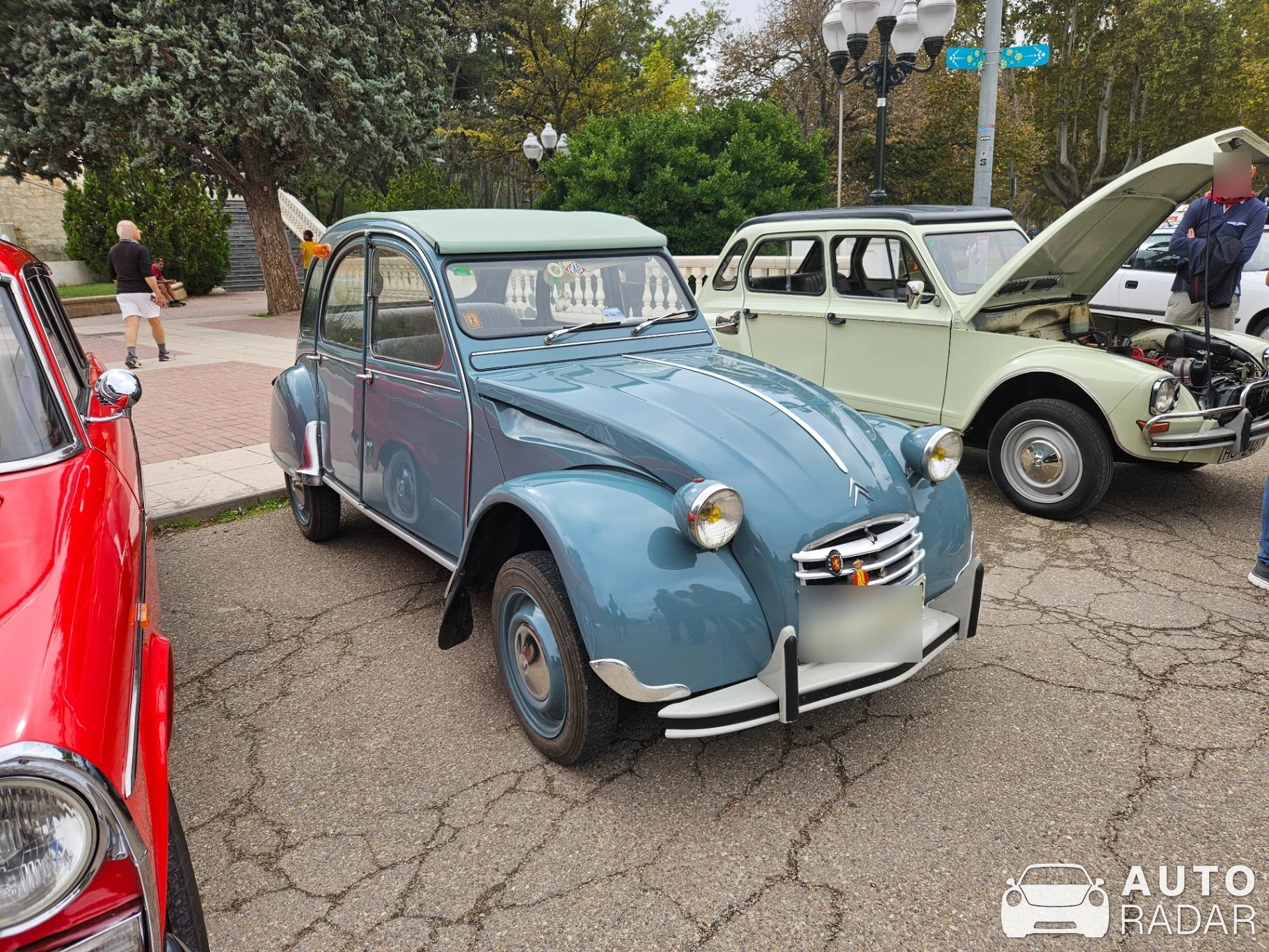 Citroën 2CV spotted in Zaragoza, Spain