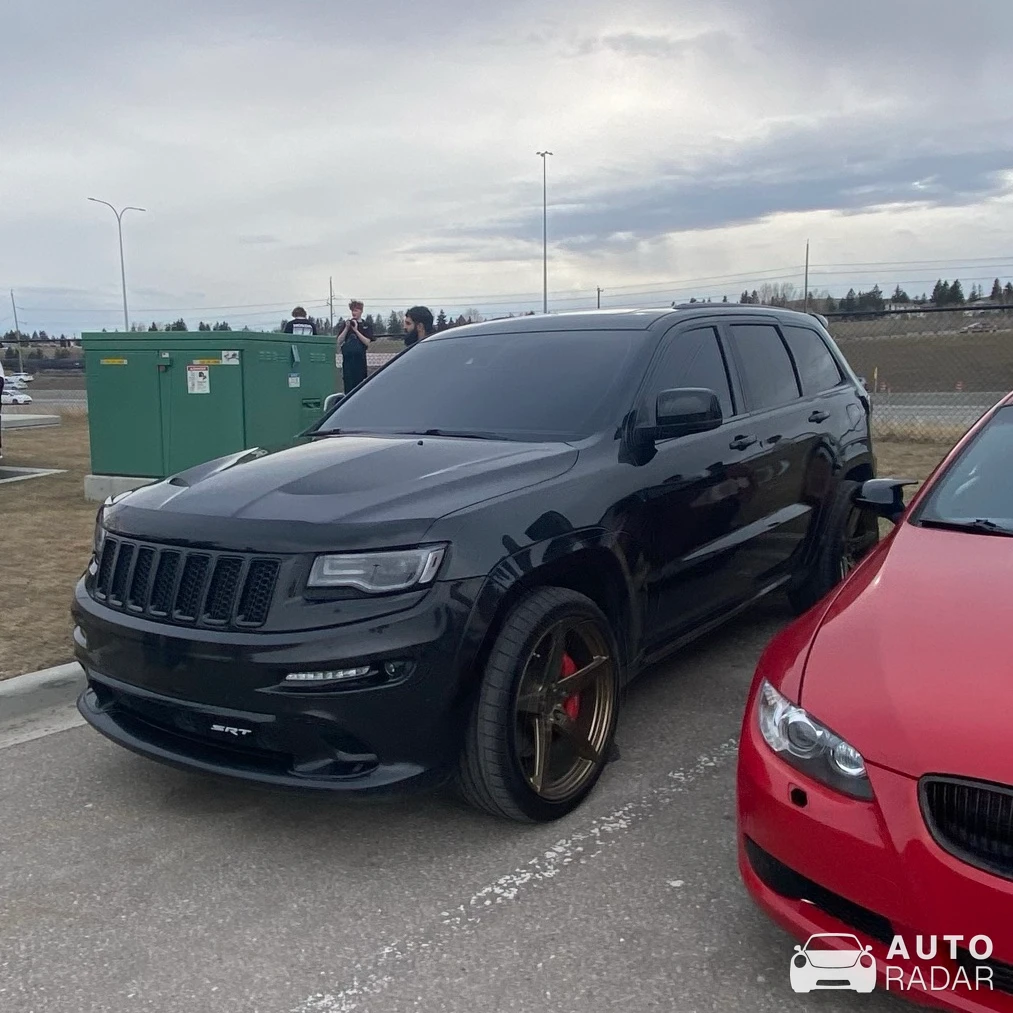 Jeep Grand Cherokee SRT 2017 spotted in Calgary