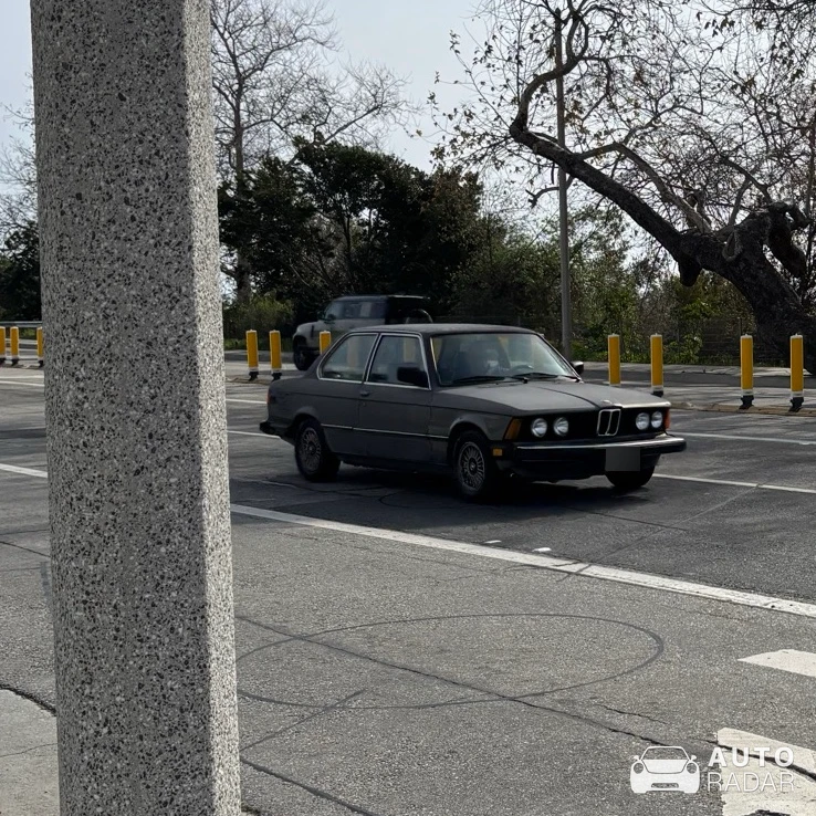 BMW 3 Series E21 spotted in Malibu, United States