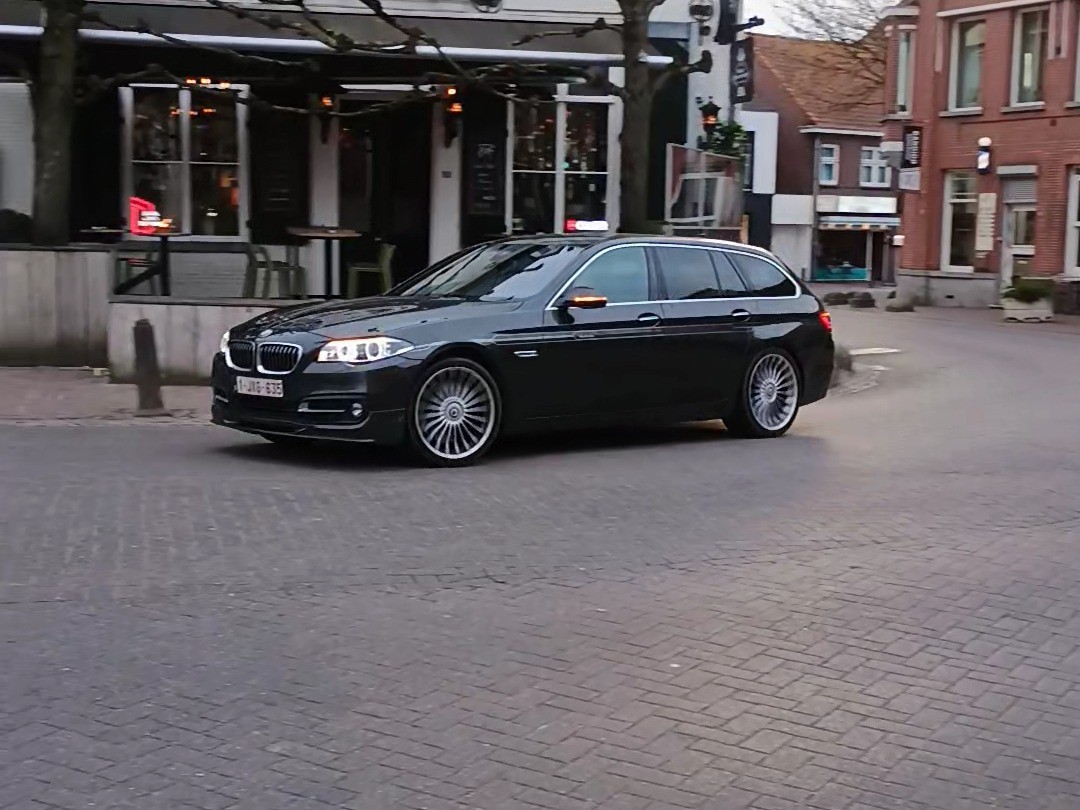 Alpina B5 BiTurbo Touring 50 Anniversary Edition