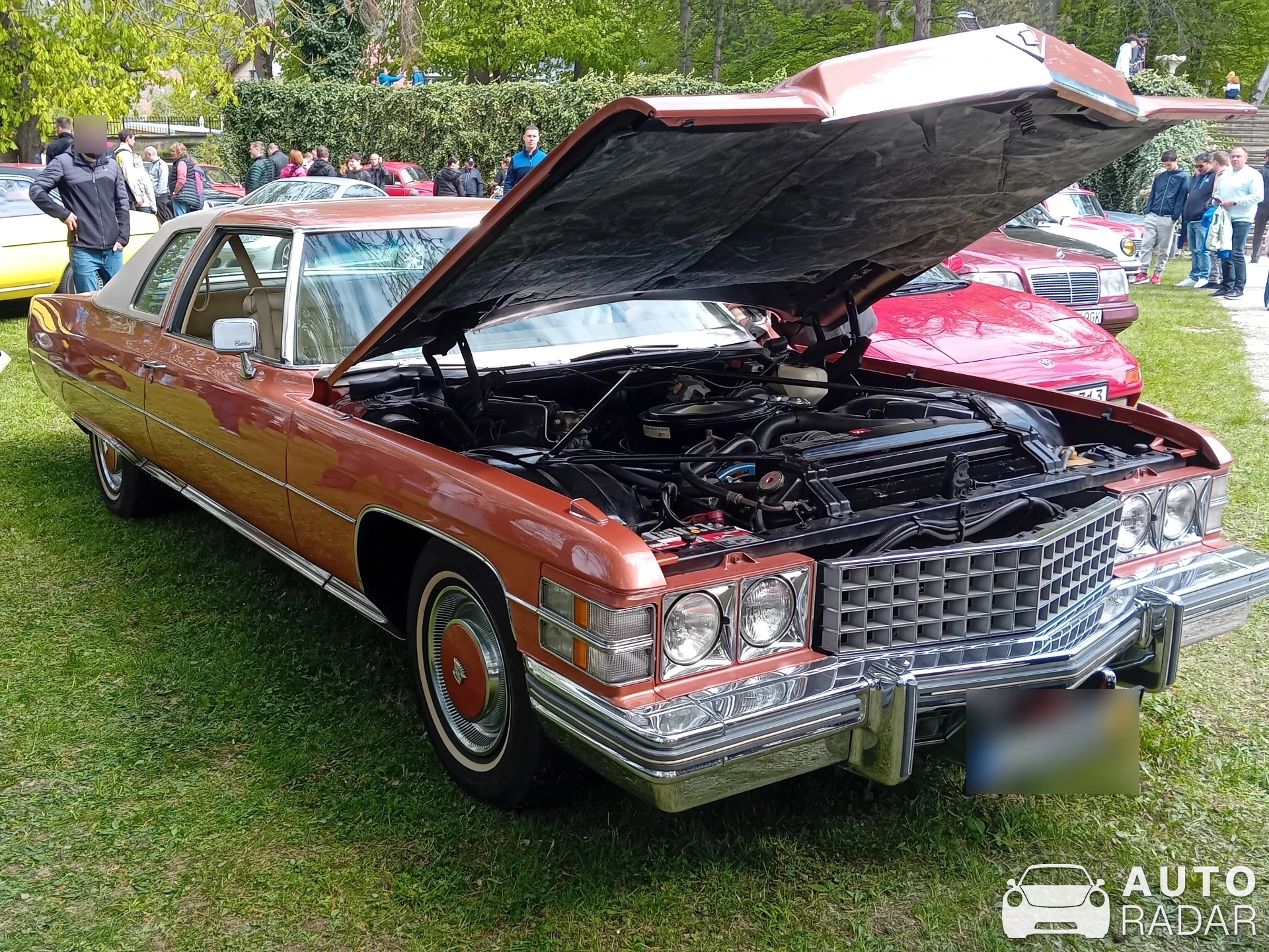 Cadillac Series 62 Coupé de Ville spotted in Gbeľany
