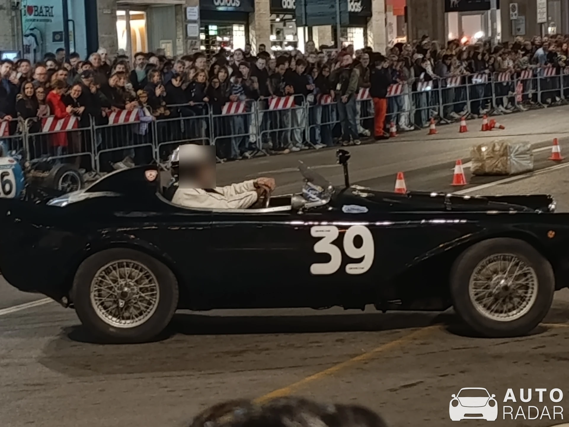 Lister Jaguar spotted in Bari