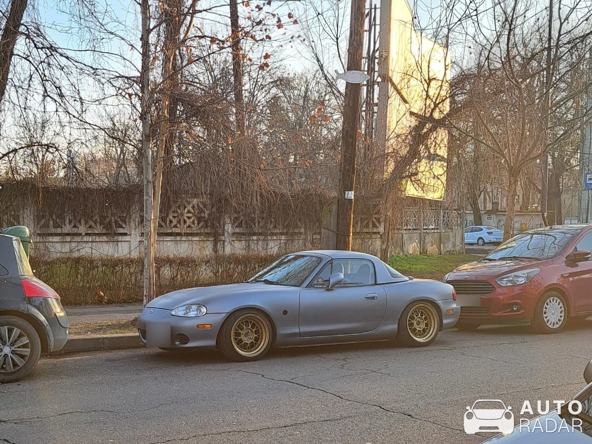 Mazda MX-5 spotted in București, Romania