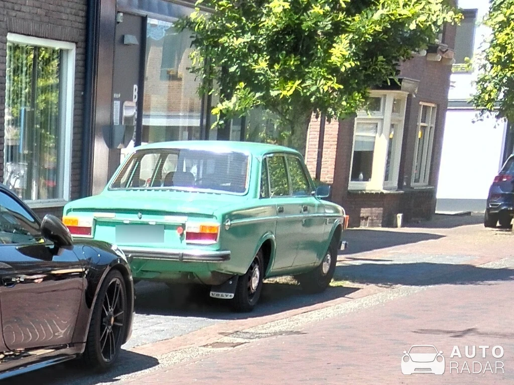 Volvo 144 spotted in Zelhem, Netherlands