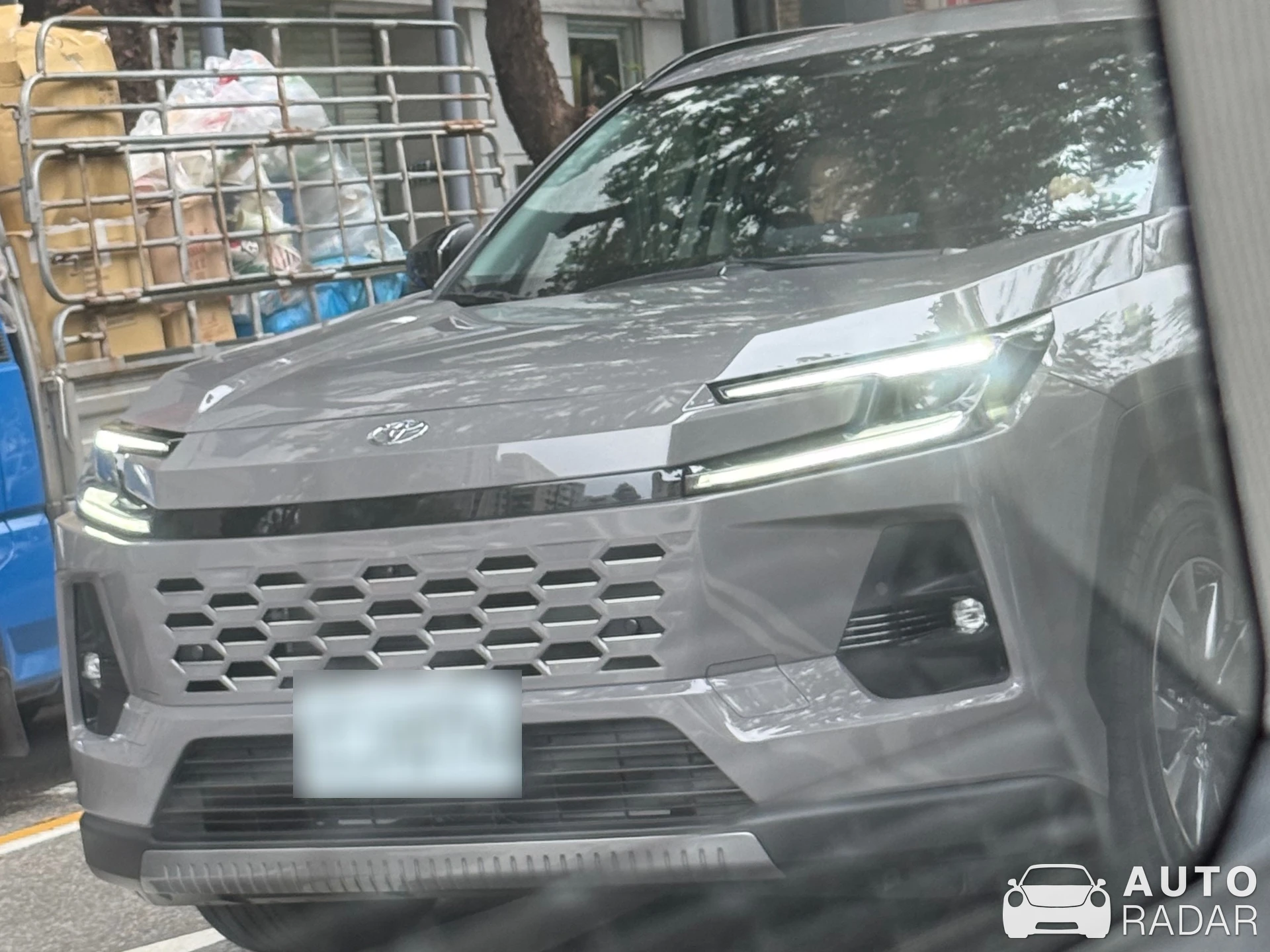Toyota RAV4 PHEV GR Sport spotted in 臺北市
