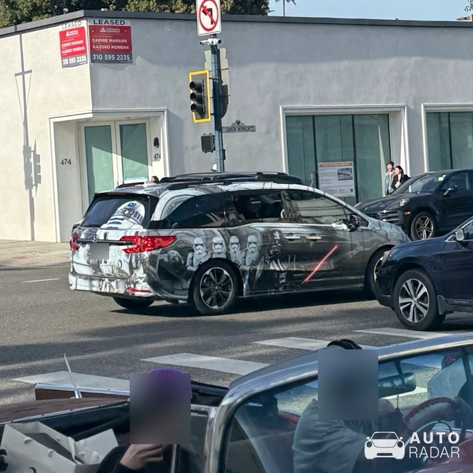 Honda Odyssey spotted in Beverly Hills