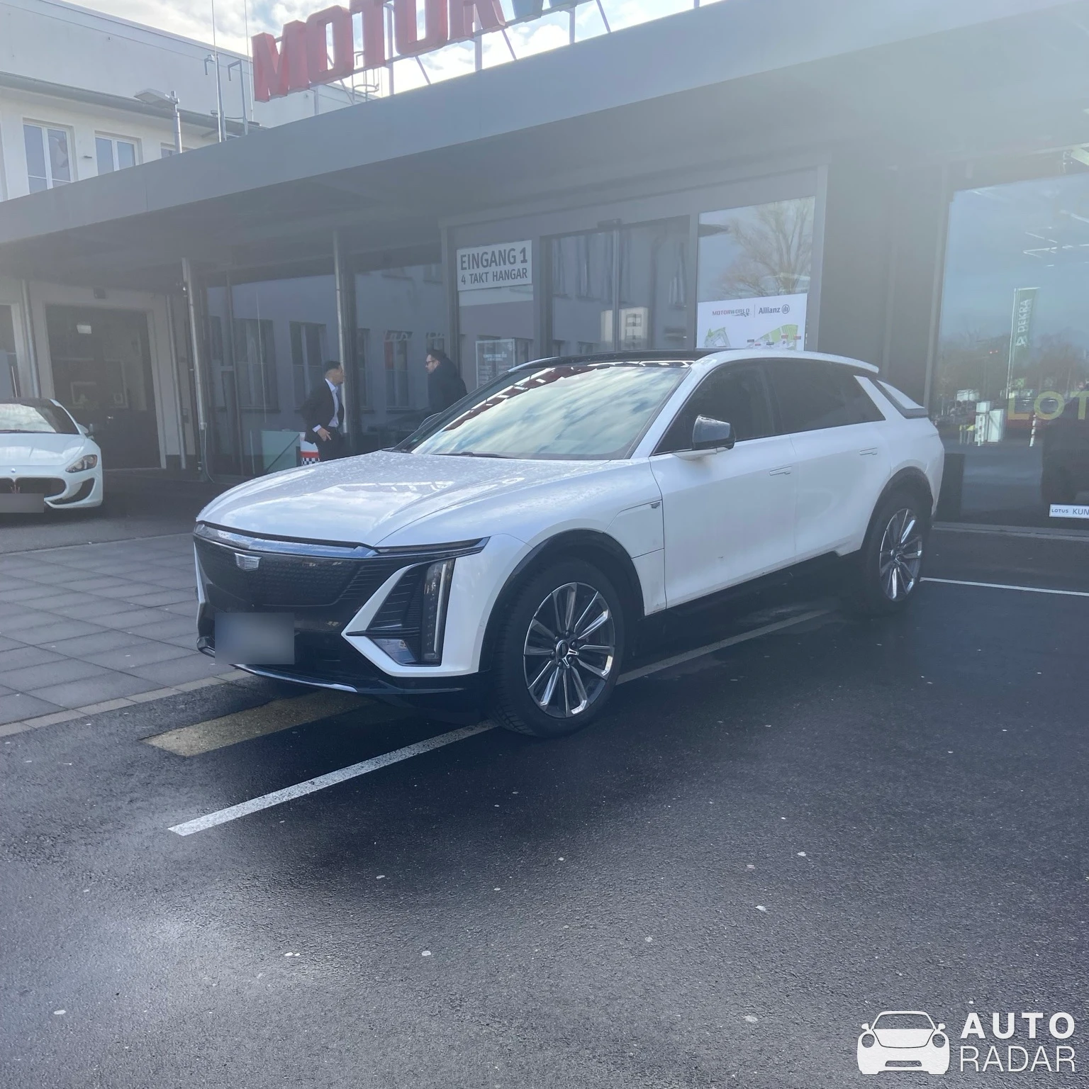 Cadillac Lyriq-V spotted in Köln, Deutschland
